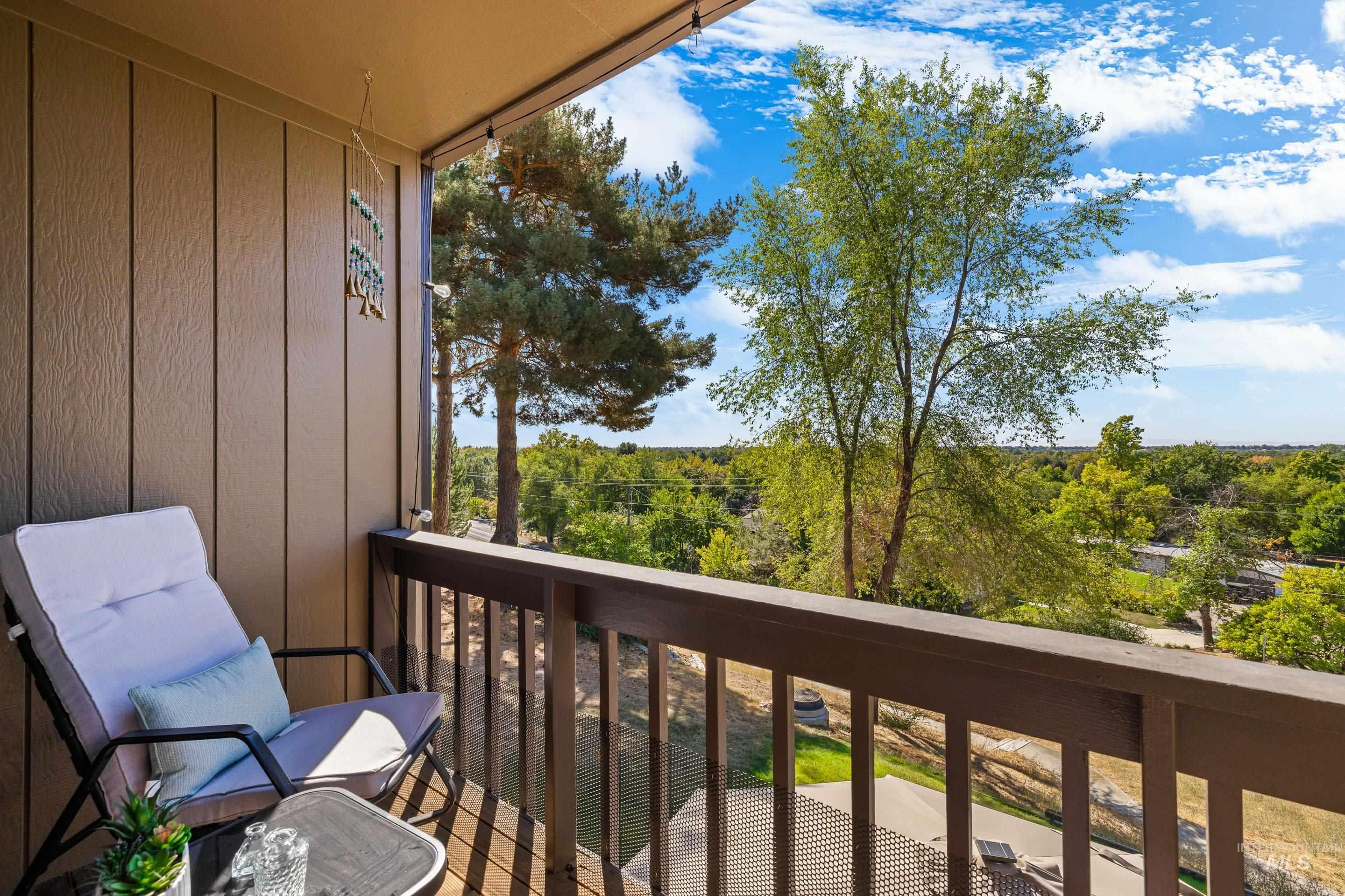 4933 N Wildrye Drive, Boise, Idaho 83703, 4 Bedrooms, 3 Bathrooms, Residential For Sale, Price $545,000, 98925498
