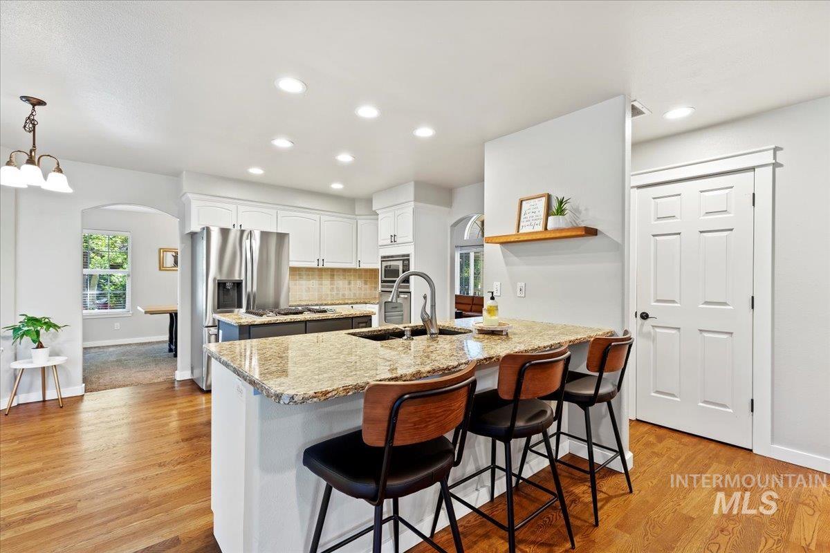 10348 W Burntwood Ct, Boise, Idaho 83704, 3 Bedrooms, 2.5 Bathrooms, Residential For Sale, Price $659,900, 98925499