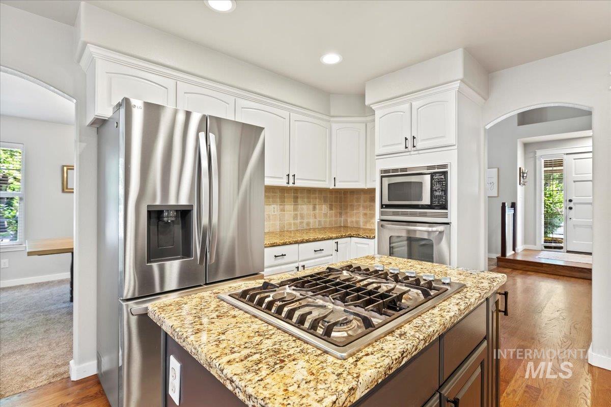 10348 W Burntwood Ct, Boise, Idaho 83704, 3 Bedrooms, 2.5 Bathrooms, Residential For Sale, Price $659,900, 98925499