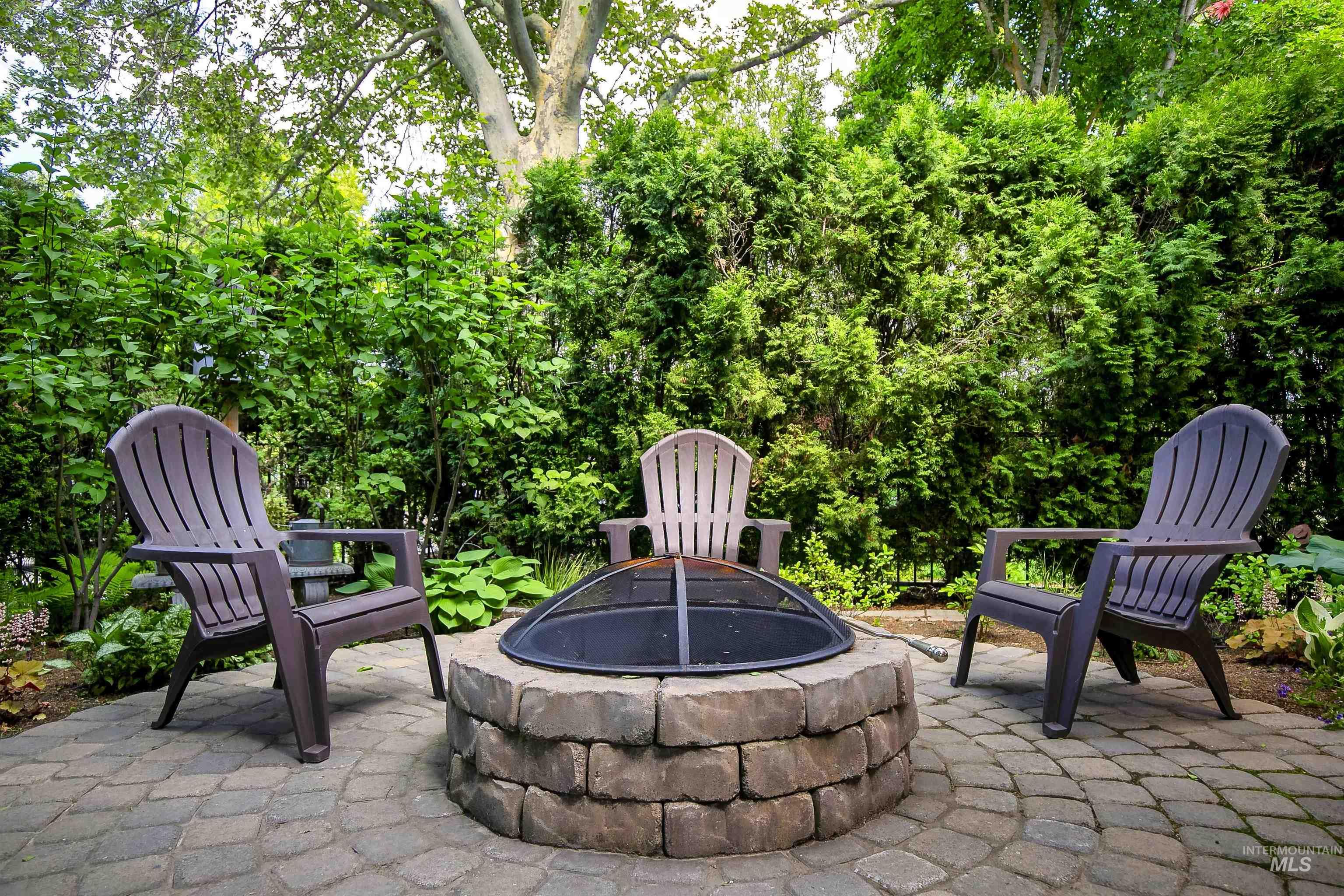 10348 W Burntwood Ct, Boise, Idaho 83704, 3 Bedrooms, 2.5 Bathrooms, Residential For Sale, Price $659,900, 98925499