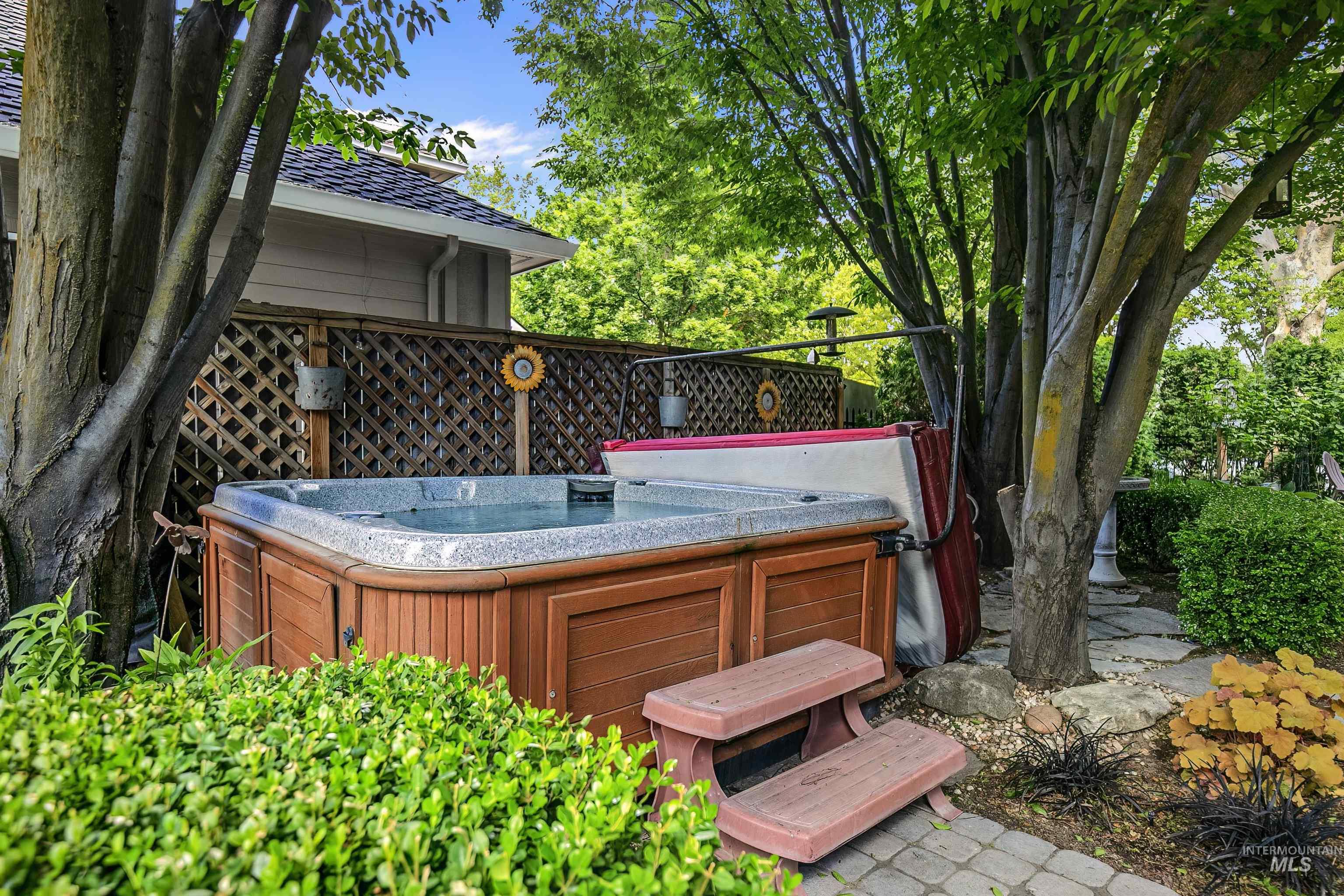 10348 W Burntwood Ct, Boise, Idaho 83704, 3 Bedrooms, 2.5 Bathrooms, Residential For Sale, Price $659,900, 98925499