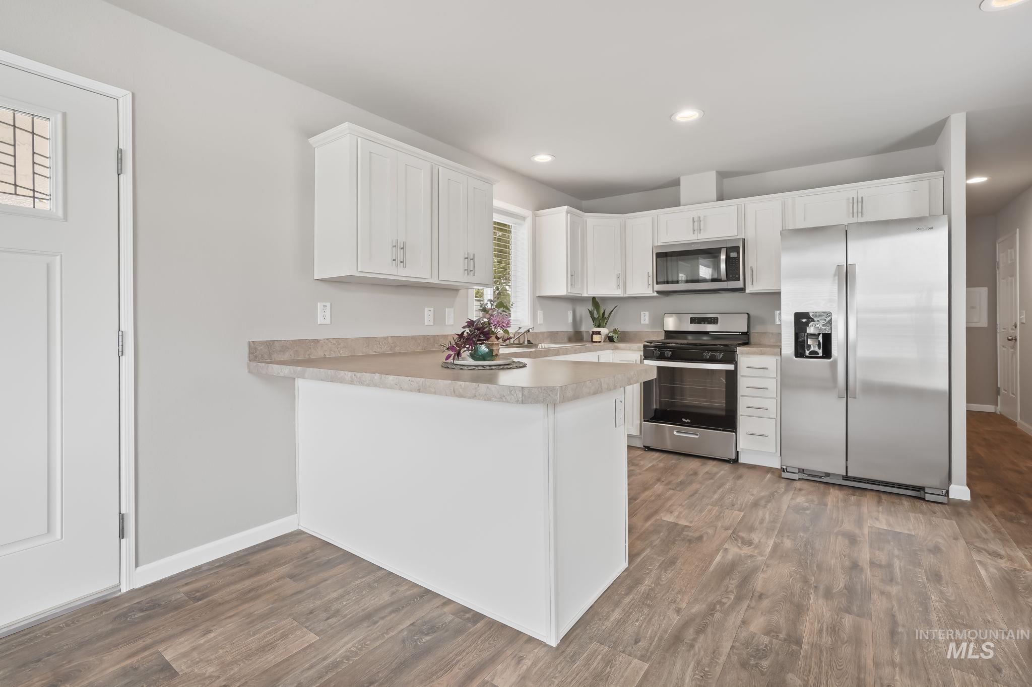915 S Curtis Rd #78, Boise, Idaho 83705, 2 Bedrooms, 1 Bathroom, Residential For Sale, Price $99,900, 98925501
