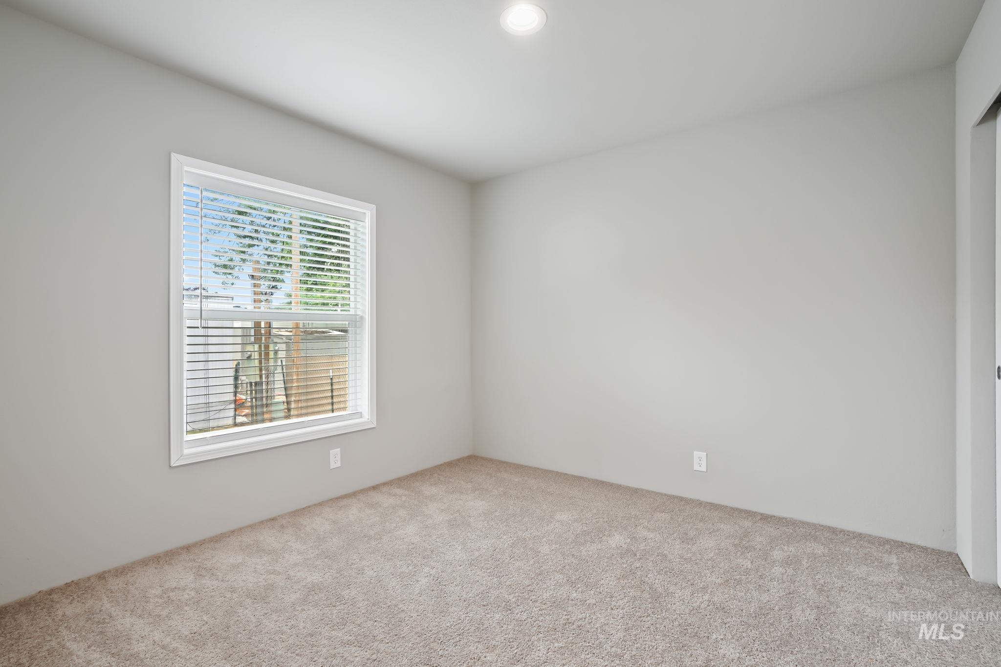 915 S Curtis Rd #78, Boise, Idaho 83705, 2 Bedrooms, 1 Bathroom, Residential For Sale, Price $99,900, 98925501