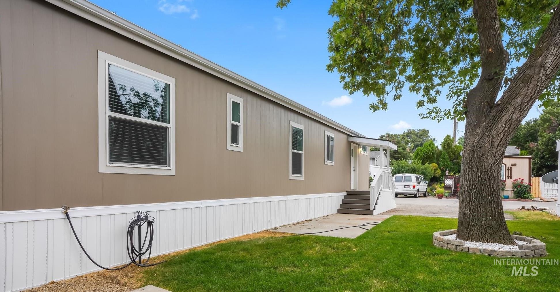 915 S Curtis Rd #78, Boise, Idaho 83705, 2 Bedrooms, 1 Bathroom, Residential For Sale, Price $99,900, 98925501