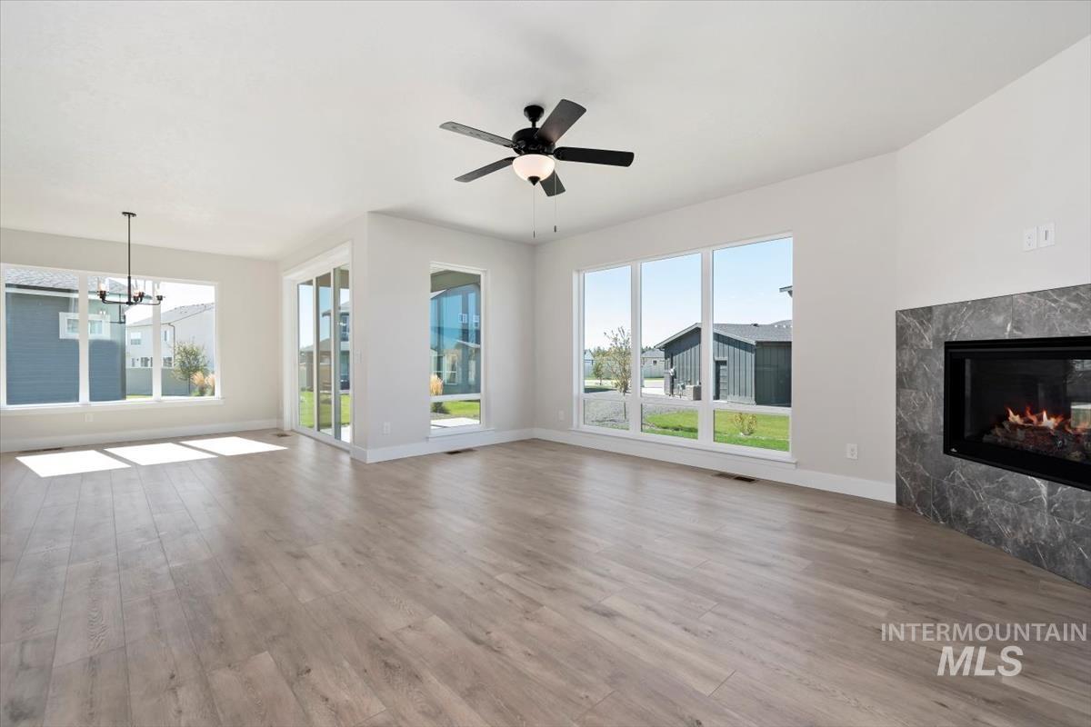 6043 S Corsican, Meridian, Idaho 83642-0000, 4 Bedrooms, 2.5 Bathrooms, Residential For Sale, Price $539,900, 98925503