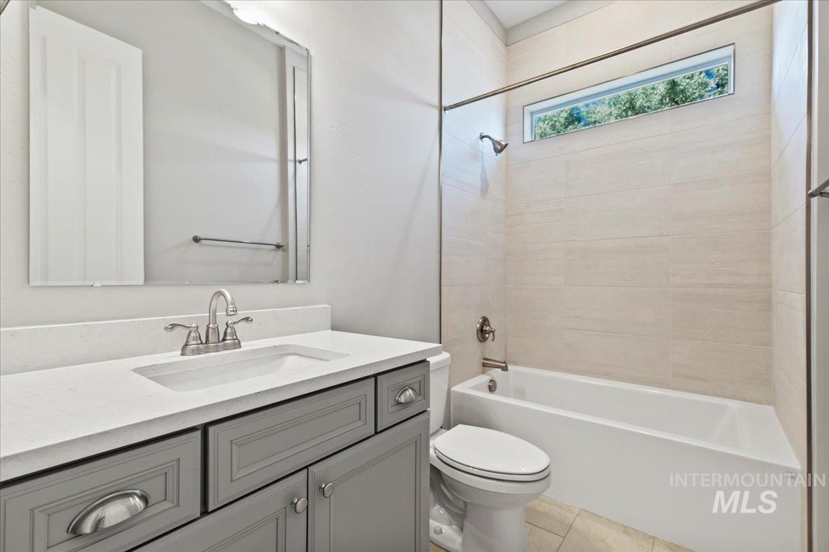 12124 W Kind Ln, Kuna, Idaho 83634, 3 Bedrooms, 2.5 Bathrooms, Residential For Sale, Price $884,815, 98925504