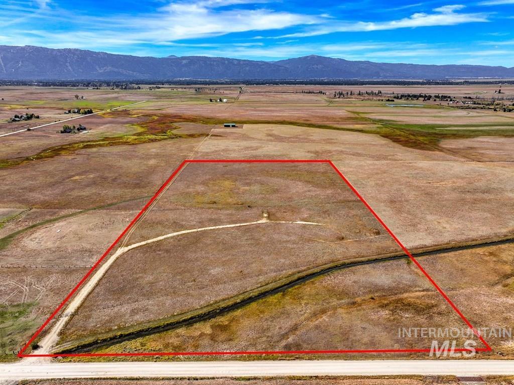 13229 Finlandia, Donnelly, Idaho 83615, Land For Sale, Price $449,000, 98925506