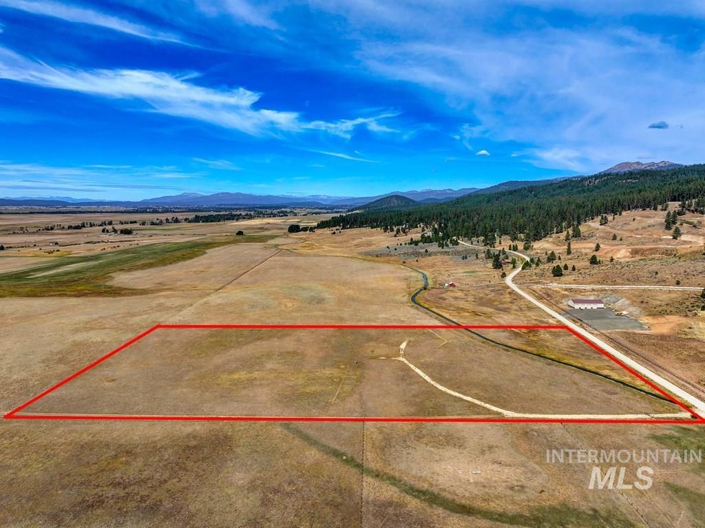 13229 Finlandia, Donnelly, Idaho 83615, Land For Sale, Price $449,000, 98925506