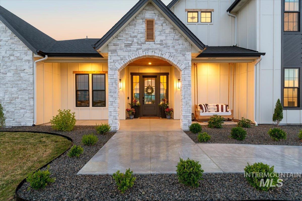 15016 Snow Mountain Dr, Caldwell, Idaho 83607, 4 Bedrooms, 2.5 Bathrooms, Residential For Sale, Price $1,225,000, 98925507