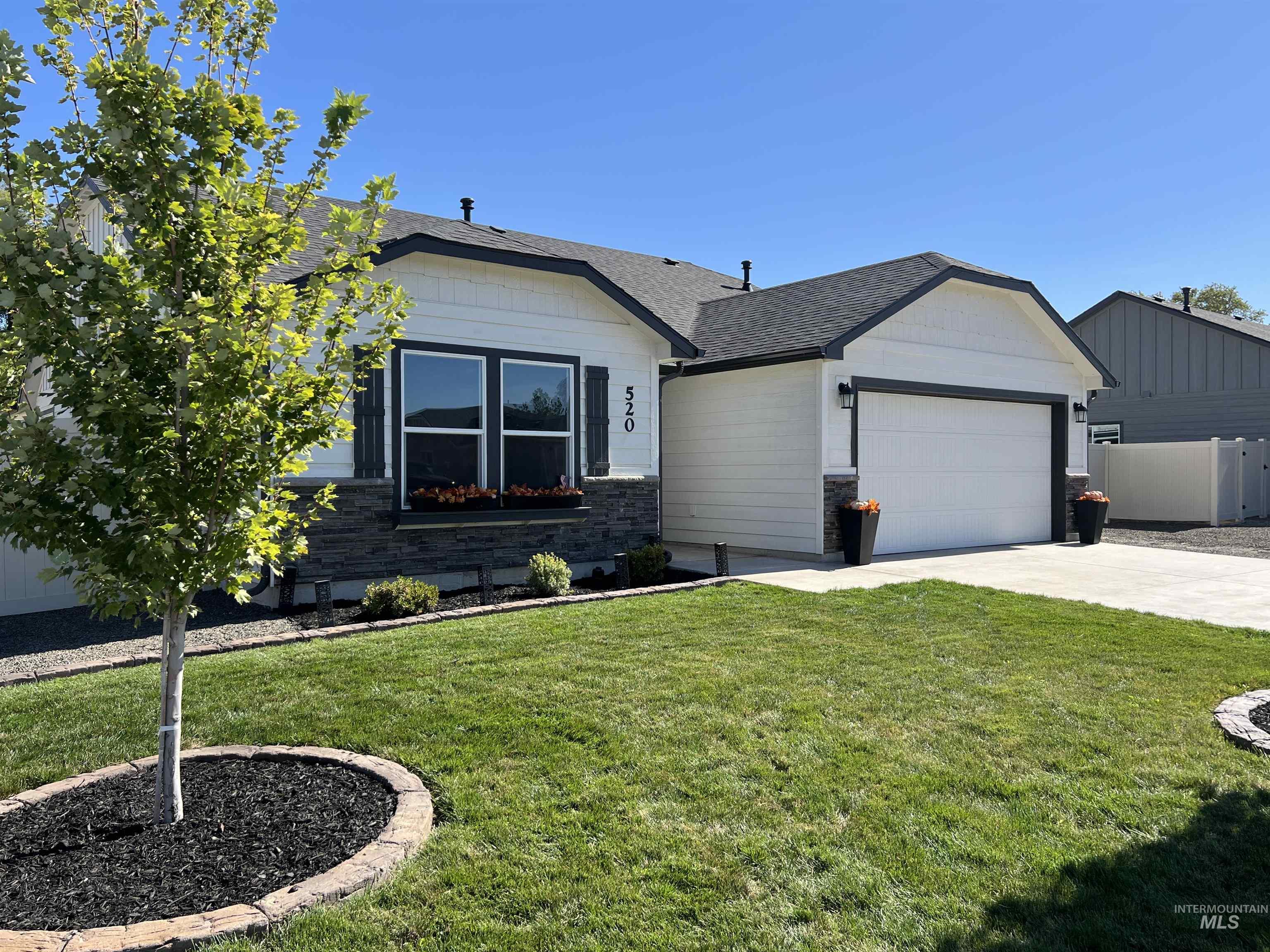 520 Bolson pl, Caldwell, Idaho 83605, 3 Bedrooms, 2 Bathrooms, Residential For Sale, Price $402,500, 98925511