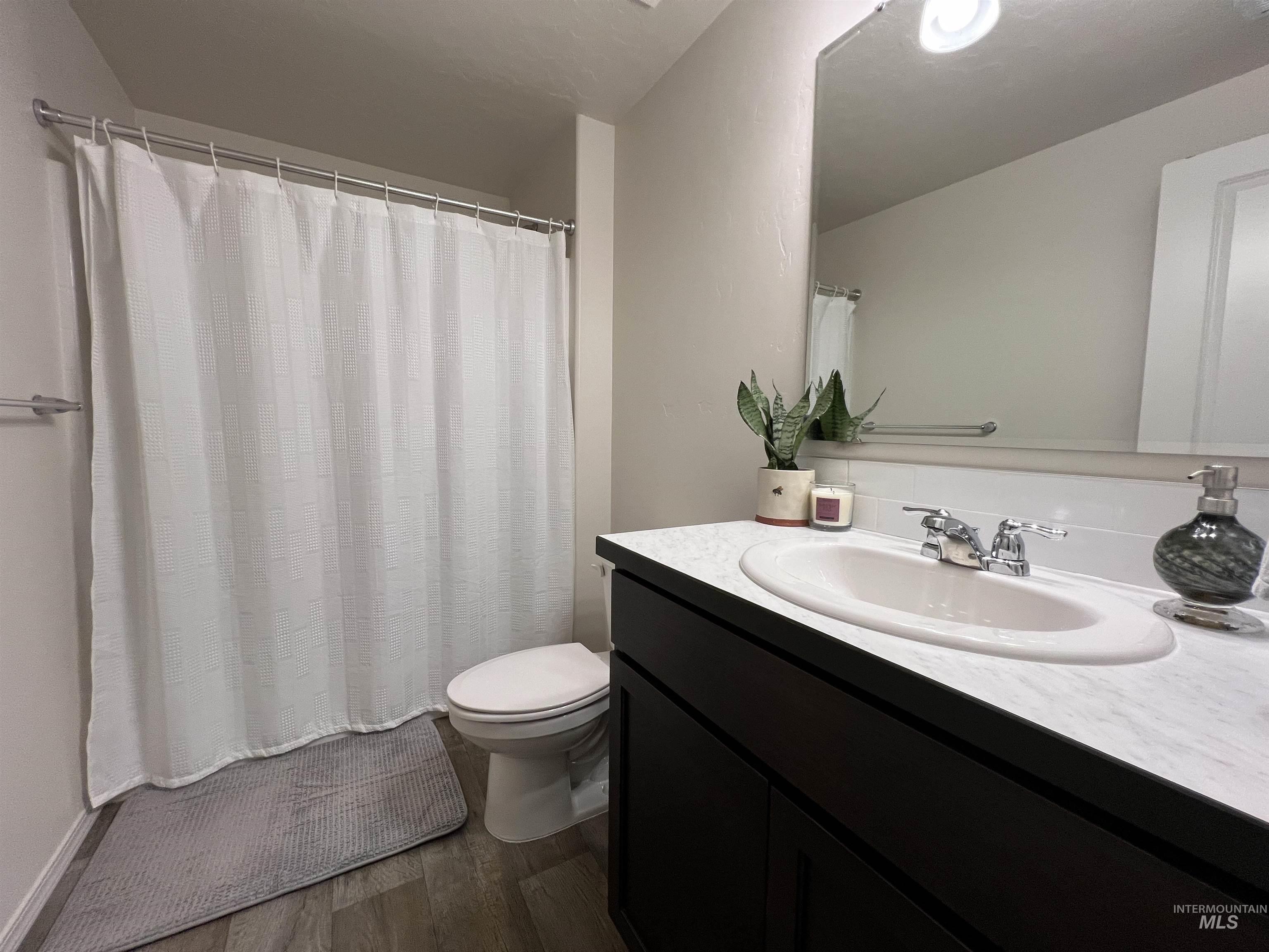 520 Bolson pl, Caldwell, Idaho 83605, 3 Bedrooms, 2 Bathrooms, Residential For Sale, Price $402,500, 98925511