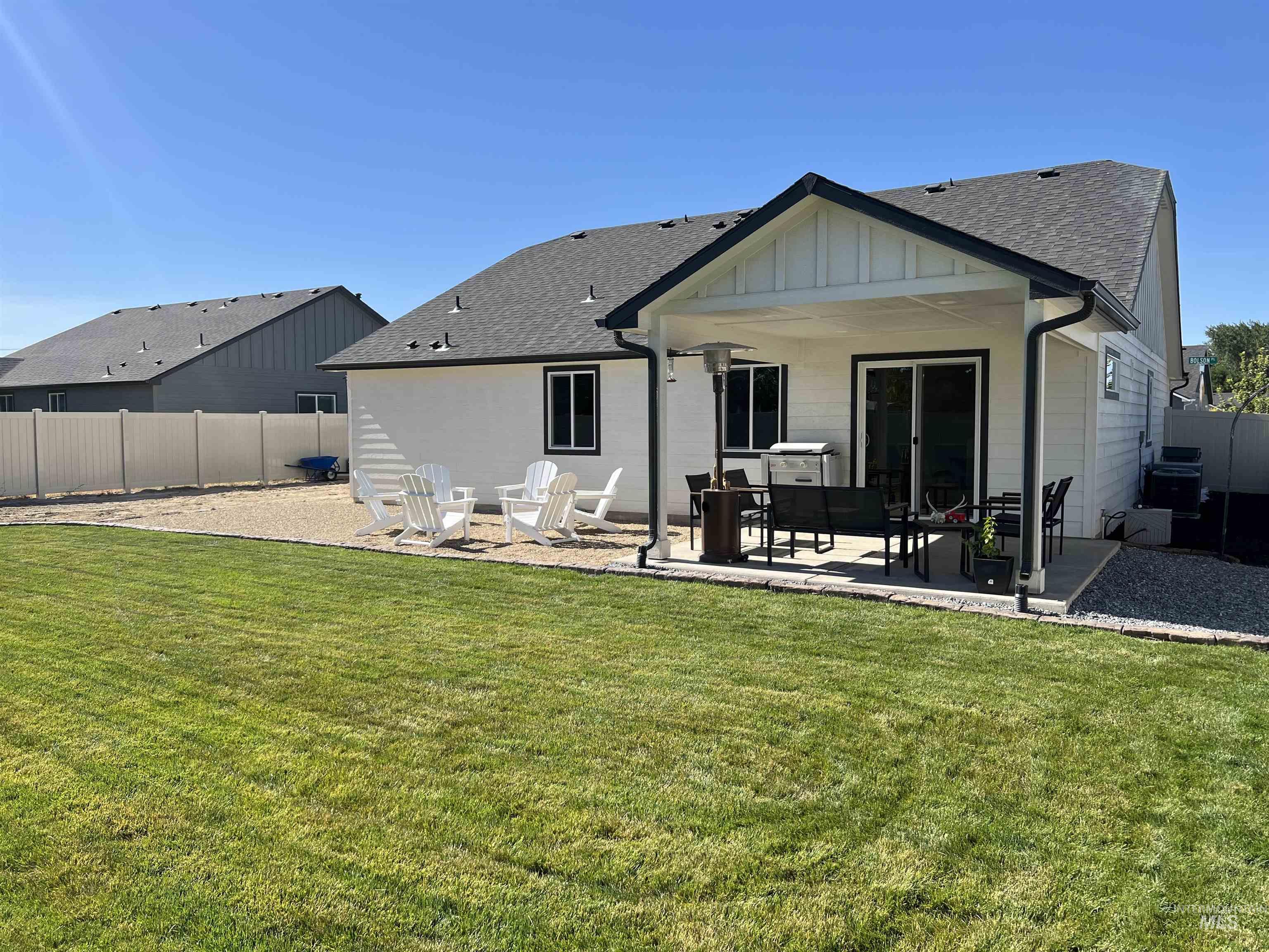 520 Bolson pl, Caldwell, Idaho 83605, 3 Bedrooms, 2 Bathrooms, Residential For Sale, Price $402,500, 98925511