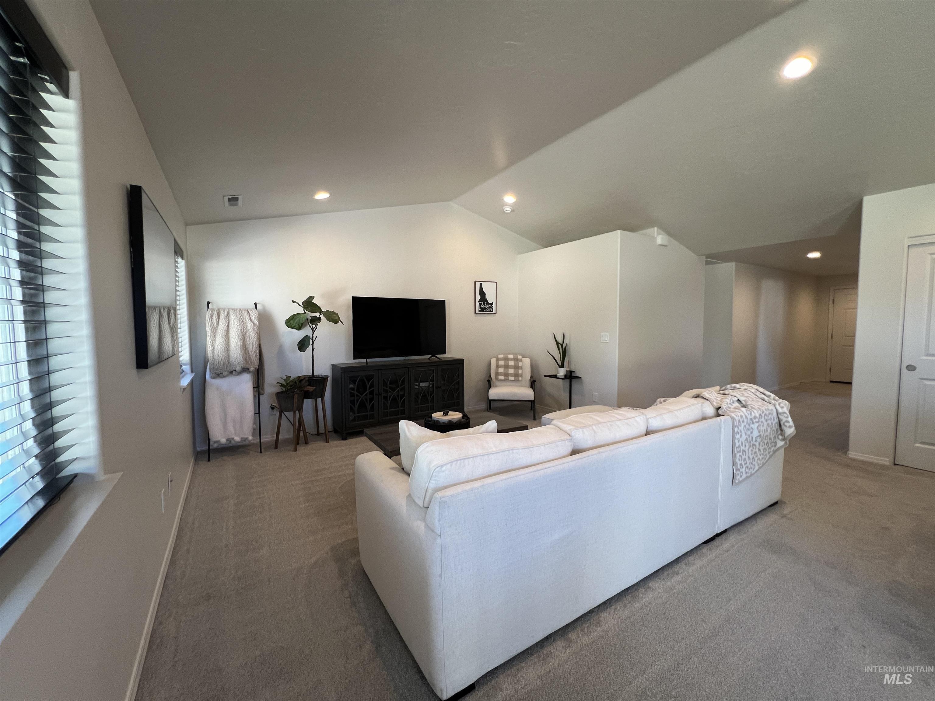 520 Bolson pl, Caldwell, Idaho 83605, 3 Bedrooms, 2 Bathrooms, Residential For Sale, Price $402,500, 98925511