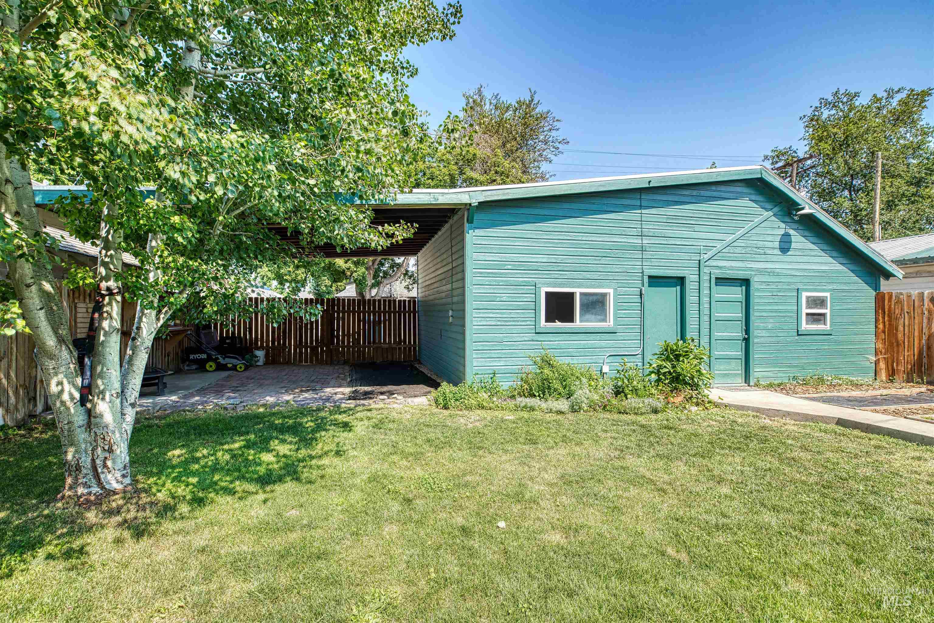 415 14th Ave S, Nampa, Idaho 83651, 4 Bedrooms, 2 Bathrooms, Residential For Sale, Price $499,900, 98925522