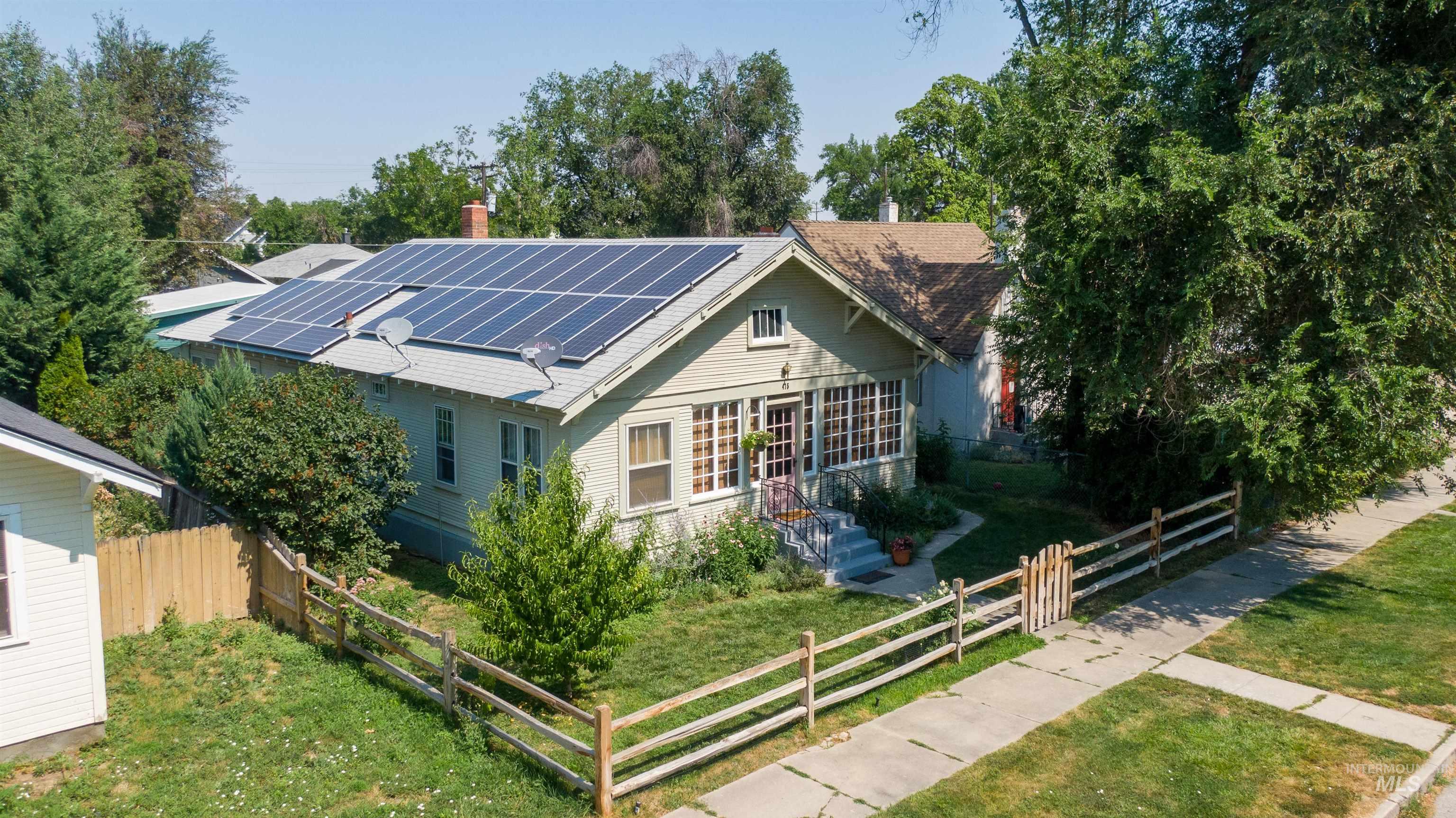 415 14th Ave S, Nampa, Idaho 83651, 4 Bedrooms, 2 Bathrooms, Residential For Sale, Price $499,900, 98925522