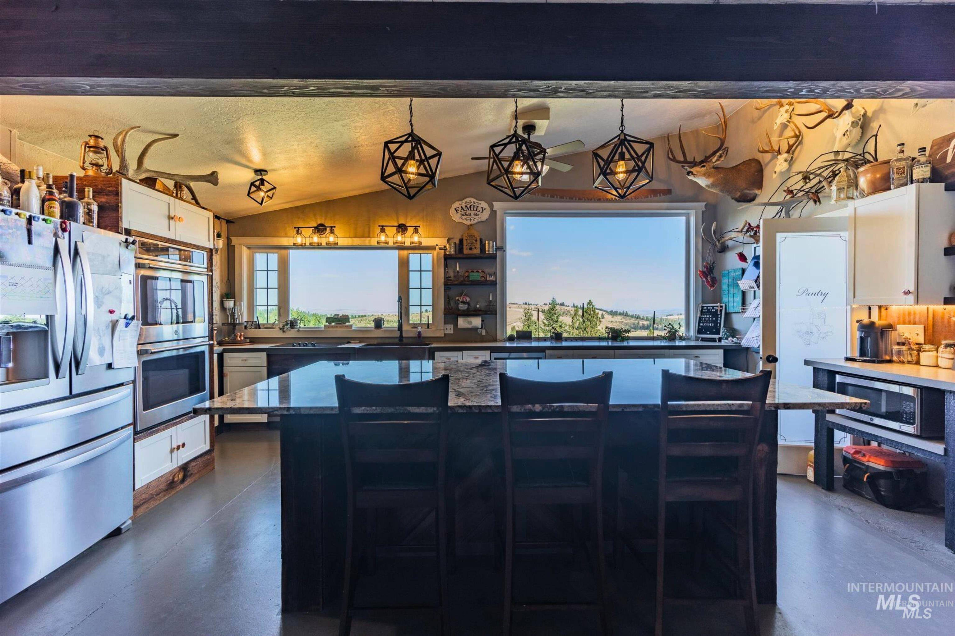 267 Black Tail Lane, Grangeville, Idaho 83530, 3 Bedrooms, 2 Bathrooms, Residential For Sale, Price $549,000, 98925523