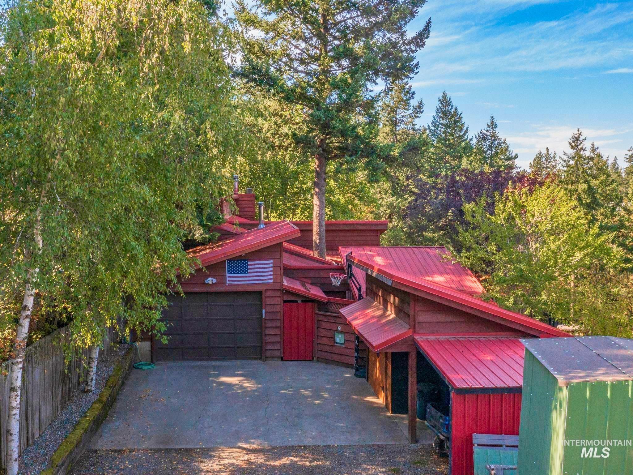 267 Black Tail Lane, Grangeville, Idaho 83530, 3 Bedrooms, 2 Bathrooms, Residential For Sale, Price $549,000, 98925523