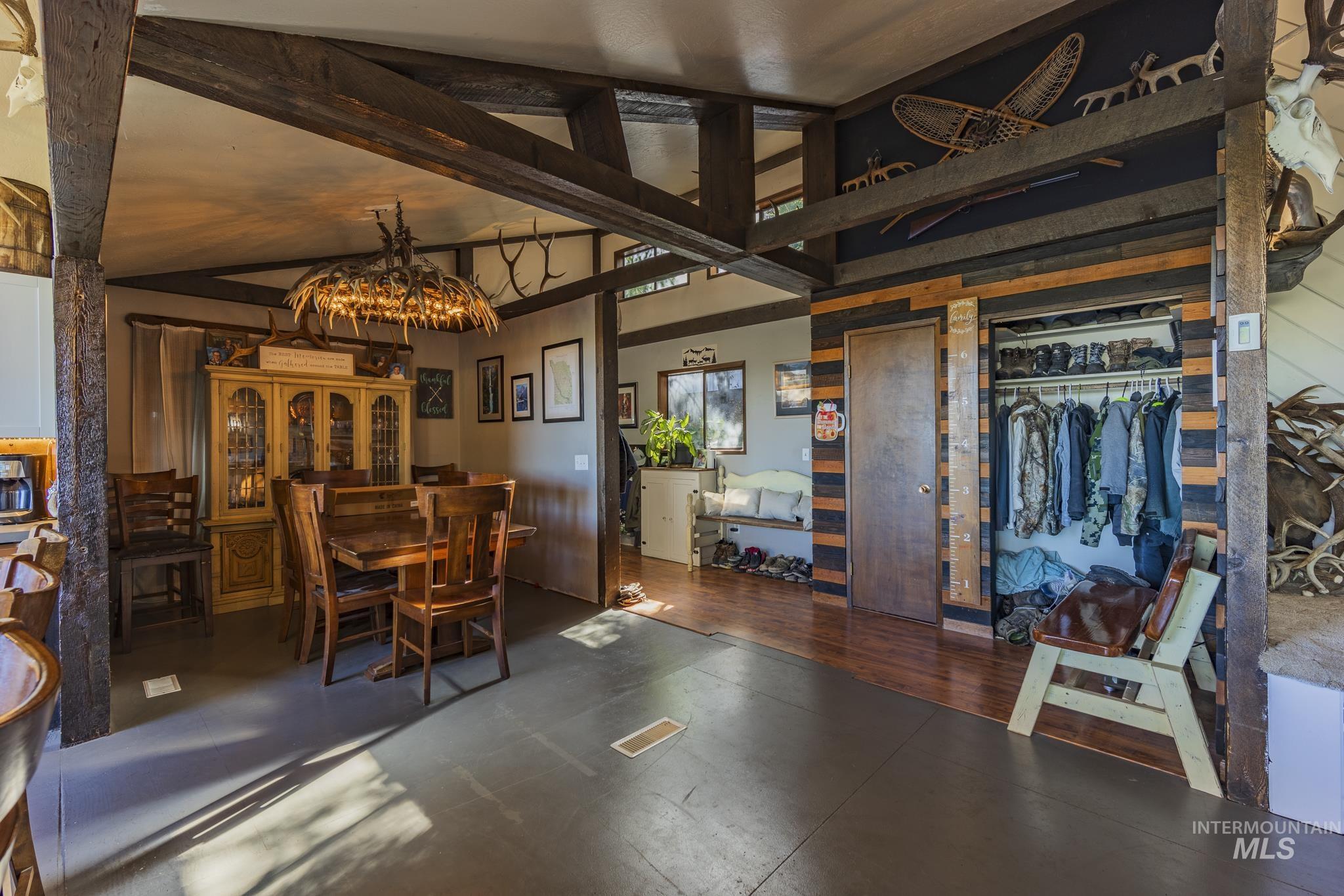 267 Black Tail Lane, Grangeville, Idaho 83530, 3 Bedrooms, 2 Bathrooms, Residential For Sale, Price $549,000, 98925523