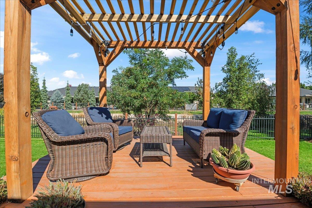 10170 W Broadford Drive, Star, Idaho 83669, 3 Bedrooms, 2 Bathrooms, Residential For Sale, Price $599,900, 98925524