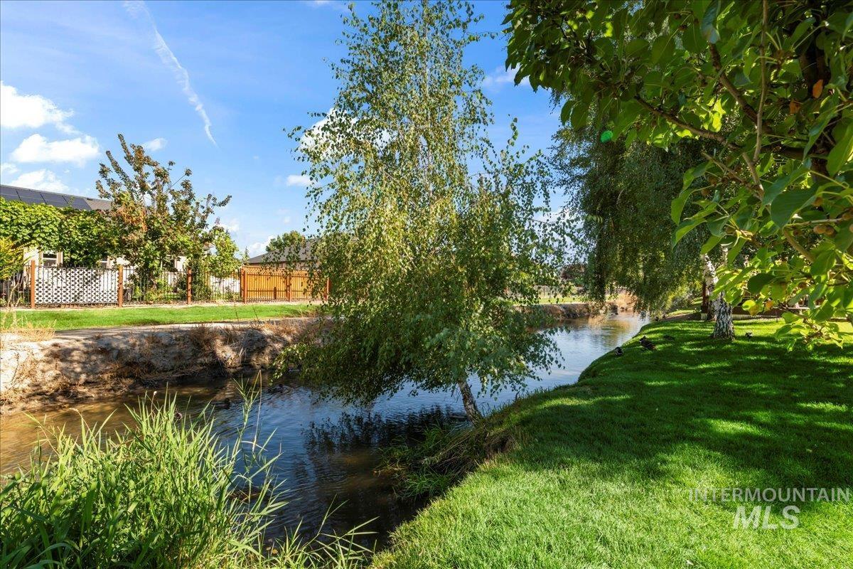 10170 W Broadford Drive, Star, Idaho 83669, 3 Bedrooms, 2 Bathrooms, Residential For Sale, Price $599,900, 98925524