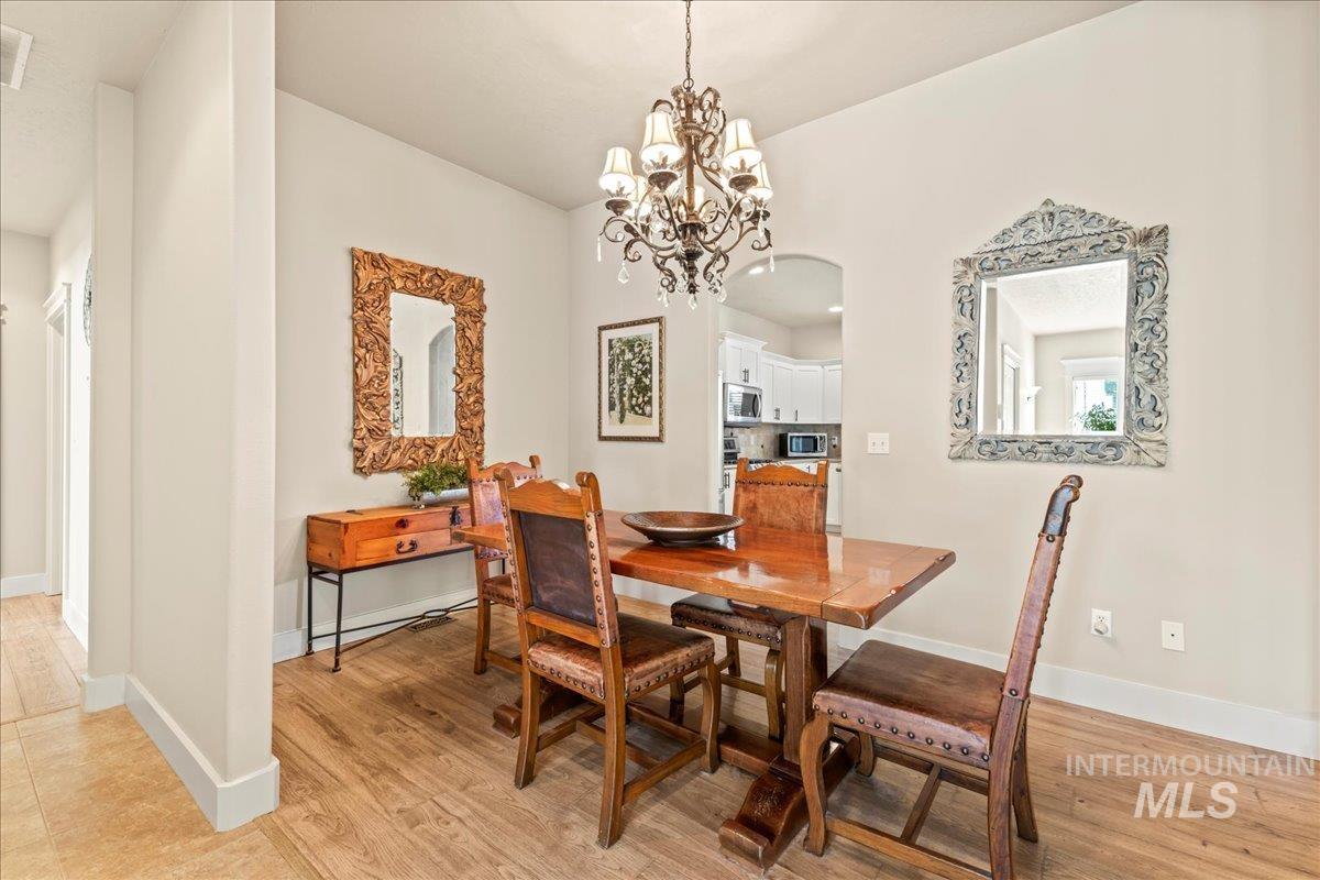 10170 W Broadford Drive, Star, Idaho 83669, 3 Bedrooms, 2 Bathrooms, Residential For Sale, Price $599,900, 98925524