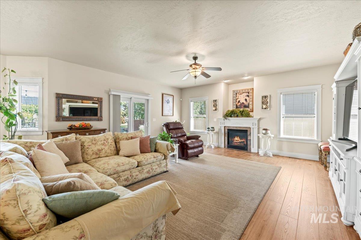 10170 W Broadford Drive, Star, Idaho 83669, 3 Bedrooms, 2 Bathrooms, Residential For Sale, Price $599,900, 98925524