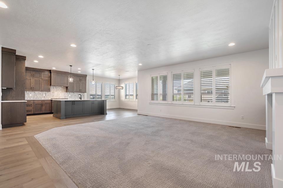 10084 W Golden Rain St., Star, Idaho 83669, 6 Bedrooms, 4 Bathrooms, Residential For Sale, Price $895,000, 98925525