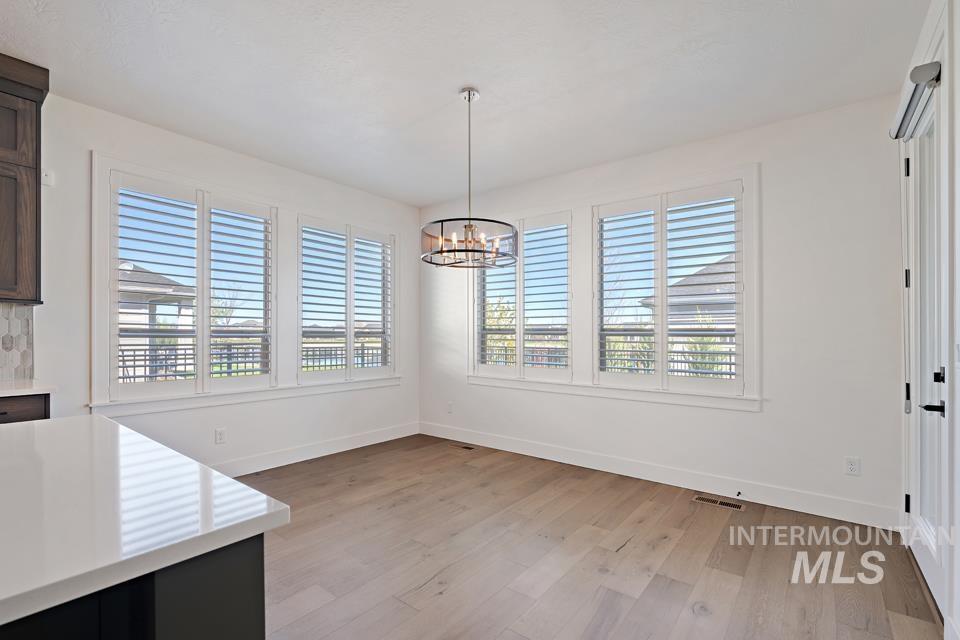 10084 W Golden Rain St., Star, Idaho 83669, 6 Bedrooms, 4 Bathrooms, Residential For Sale, Price $895,000, 98925525