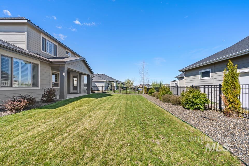 10084 W Golden Rain St., Star, Idaho 83669, 6 Bedrooms, 4 Bathrooms, Residential For Sale, Price $895,000, 98925525