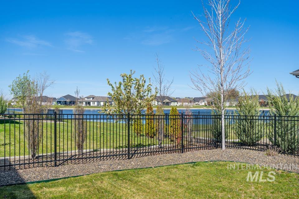 10084 W Golden Rain St., Star, Idaho 83669, 6 Bedrooms, 4 Bathrooms, Residential For Sale, Price $895,000, 98925525