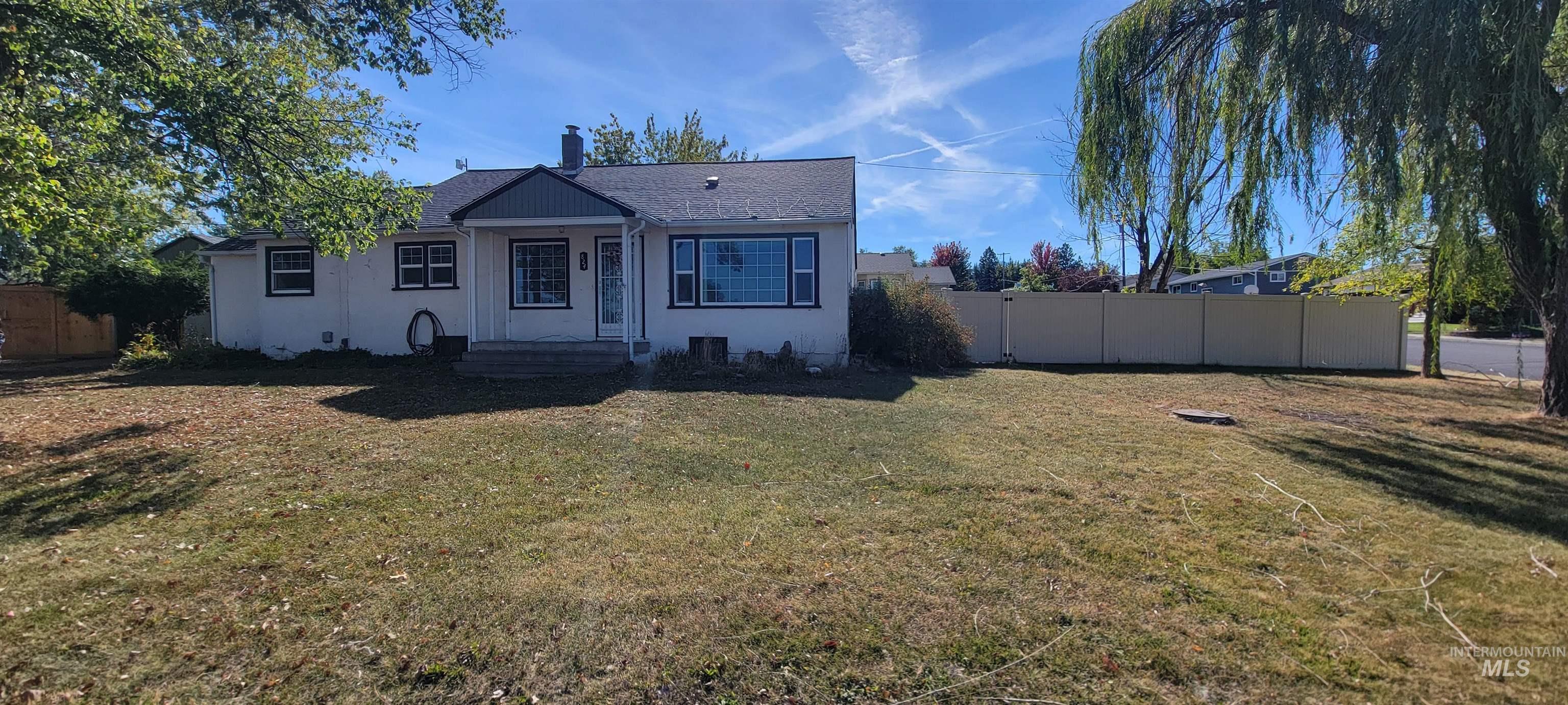 824 Elk Street, Grangeville, Idaho 83530, 4 Bedrooms, 2 Bathrooms, Residential For Sale, Price $300,000, 98925528