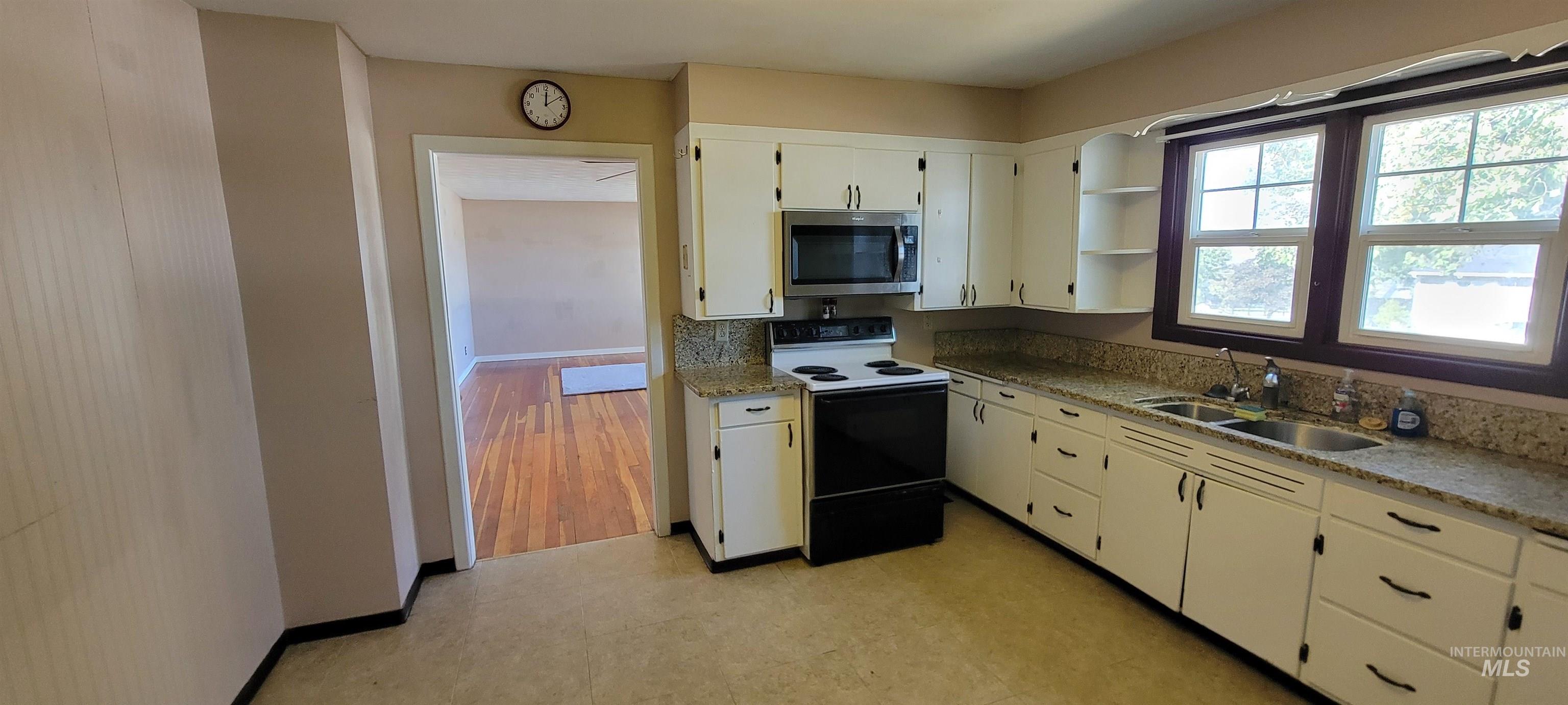 824 Elk Street, Grangeville, Idaho 83530, 4 Bedrooms, 2 Bathrooms, Residential For Sale, Price $300,000, 98925528