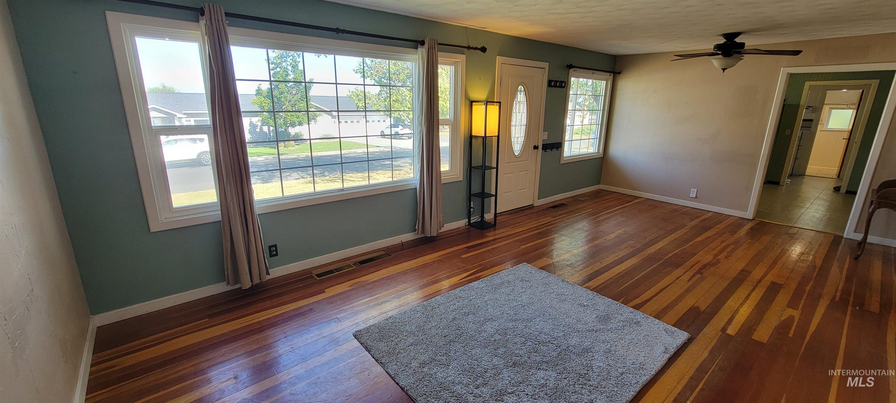 824 Elk Street, Grangeville, Idaho 83530, 4 Bedrooms, 2 Bathrooms, Residential For Sale, Price $300,000, 98925528