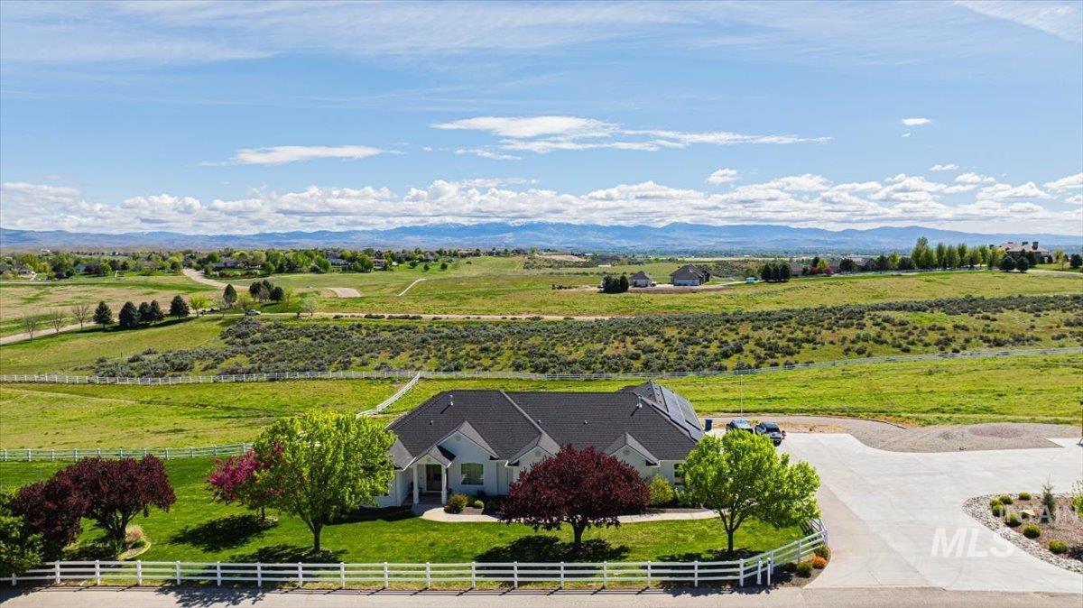 4244 N Cowboy Ln, Star, Idaho 83669, 4 Bedrooms, 3.5 Bathrooms, Residential For Sale, Price $1,850,000, 98925529