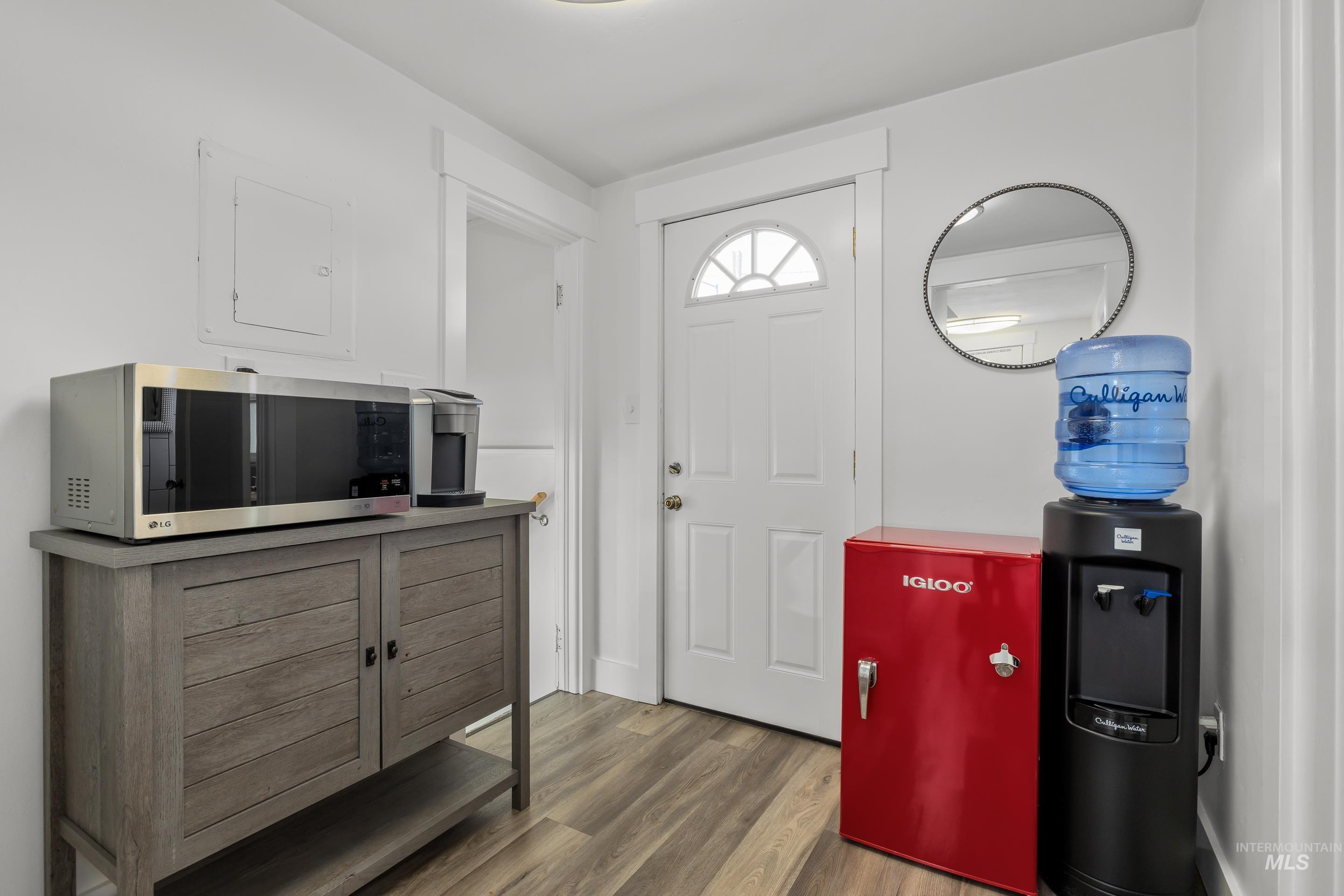 1701 N Beach St., Boise, Idaho 83706, 1 Bedroom, Business/Commercial For Sale, Price $699,999, 98925530