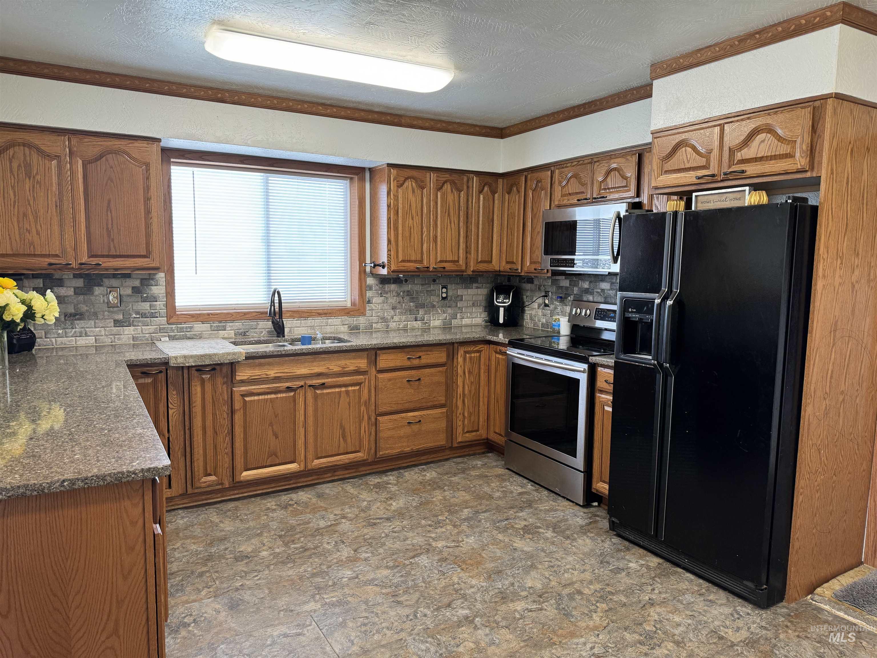515 S Worthington Ave, Oakley, Idaho 83346, 2 Bedrooms, 1 Bathroom, Residential For Sale, Price $235,000, 98925532