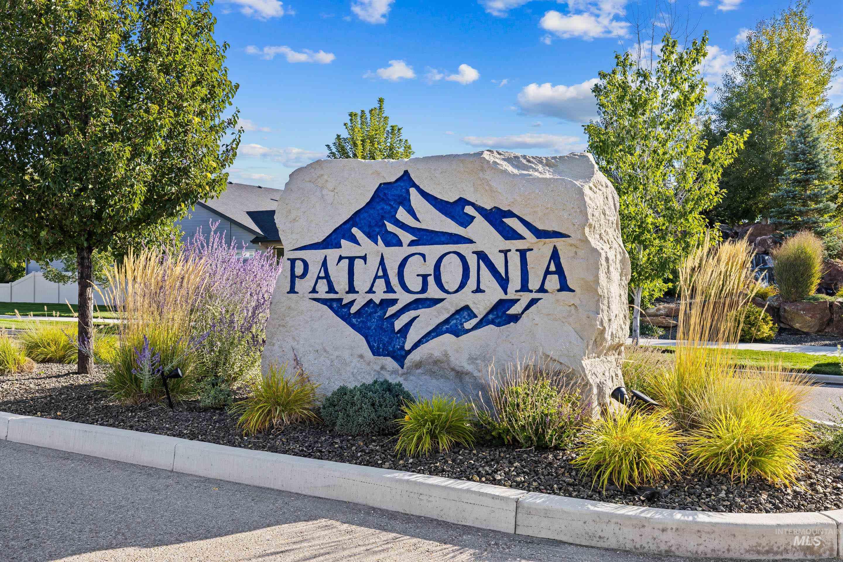 920 E Viedma St, Kuna, Idaho 83634, 4 Bedrooms, 2 Bathrooms, Residential For Sale, Price $675,000, 98925535