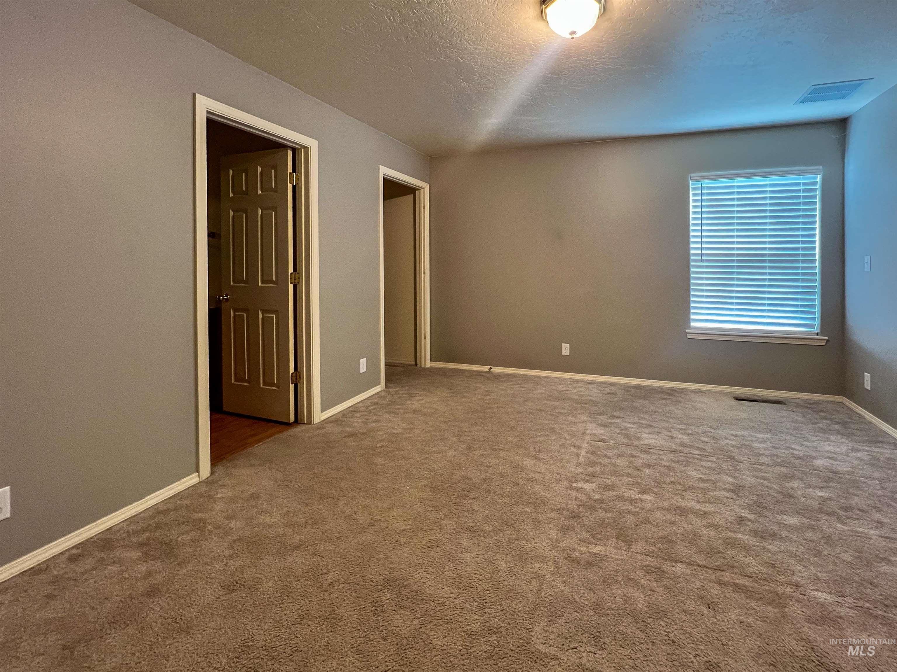 1529 Atlantic, Twin Falls, Idaho 83301, 3 Bedrooms, 2 Bathrooms, Residential For Sale, Price $319,900, 98925537