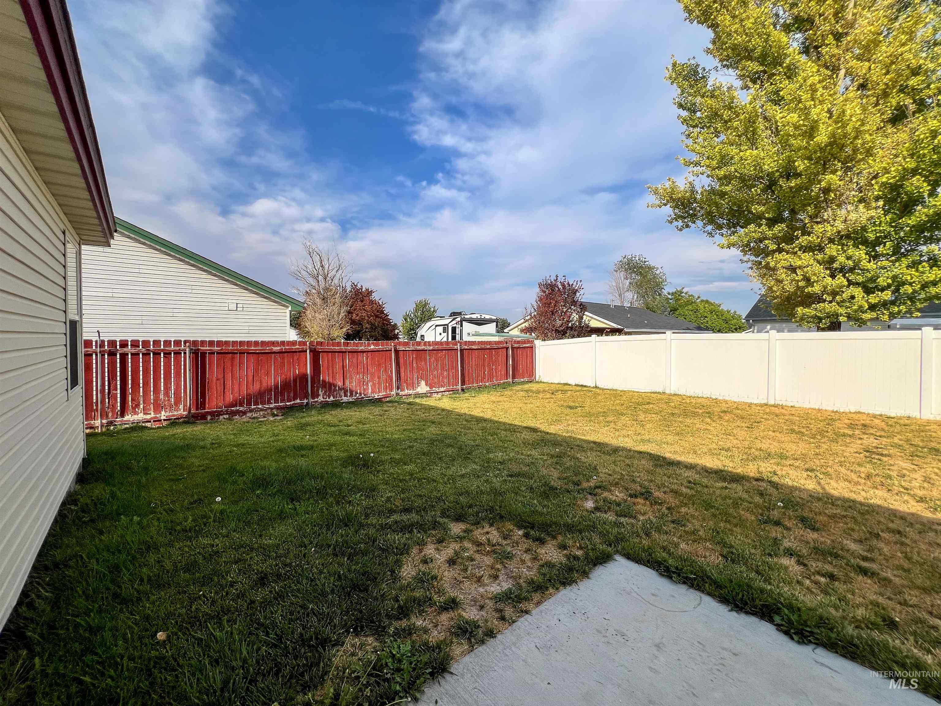 1529 Atlantic, Twin Falls, Idaho 83301, 3 Bedrooms, 2 Bathrooms, Residential For Sale, Price $319,900, 98925537