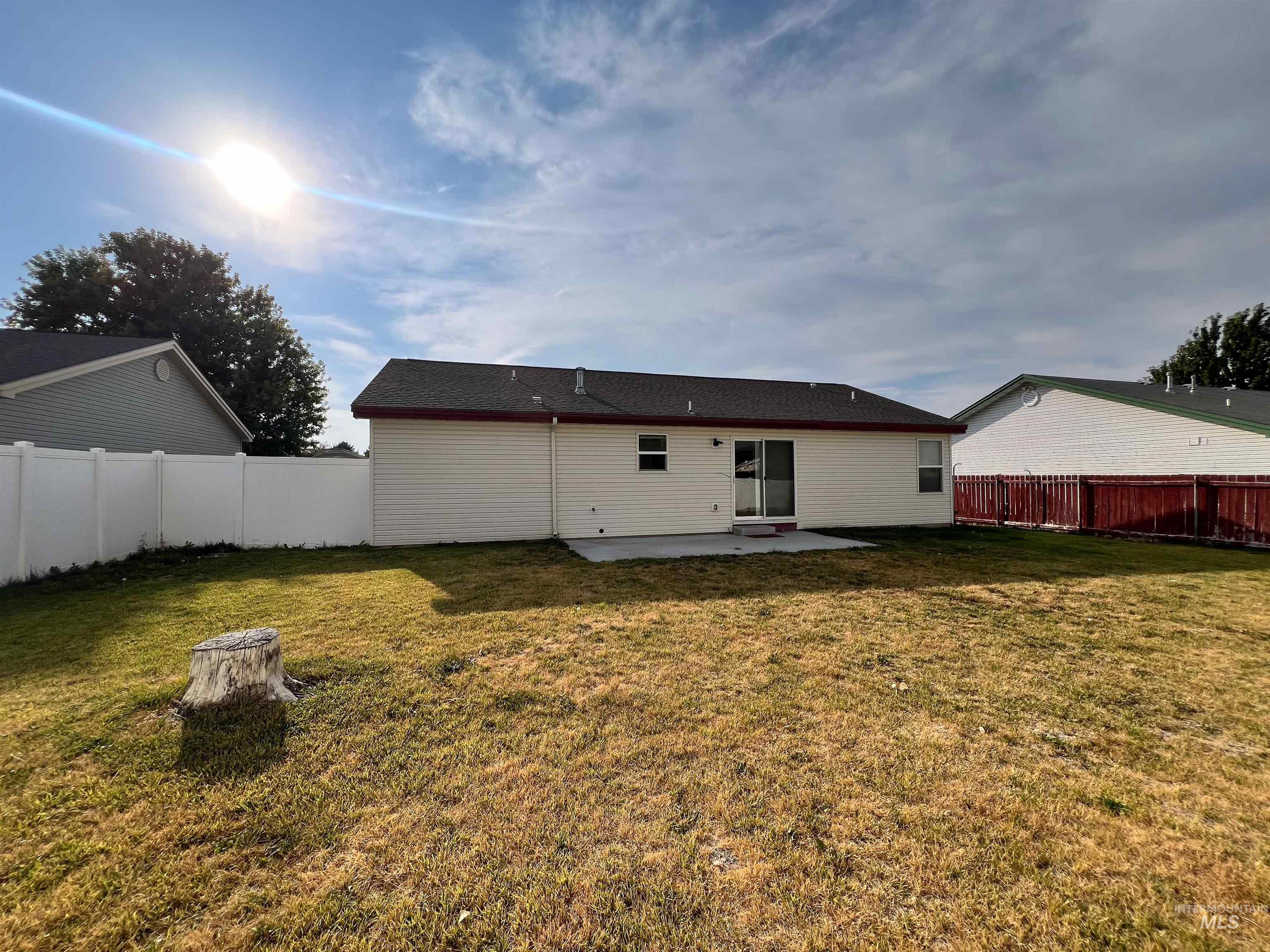 1529 Atlantic, Twin Falls, Idaho 83301, 3 Bedrooms, 2 Bathrooms, Residential For Sale, Price $319,900, 98925537