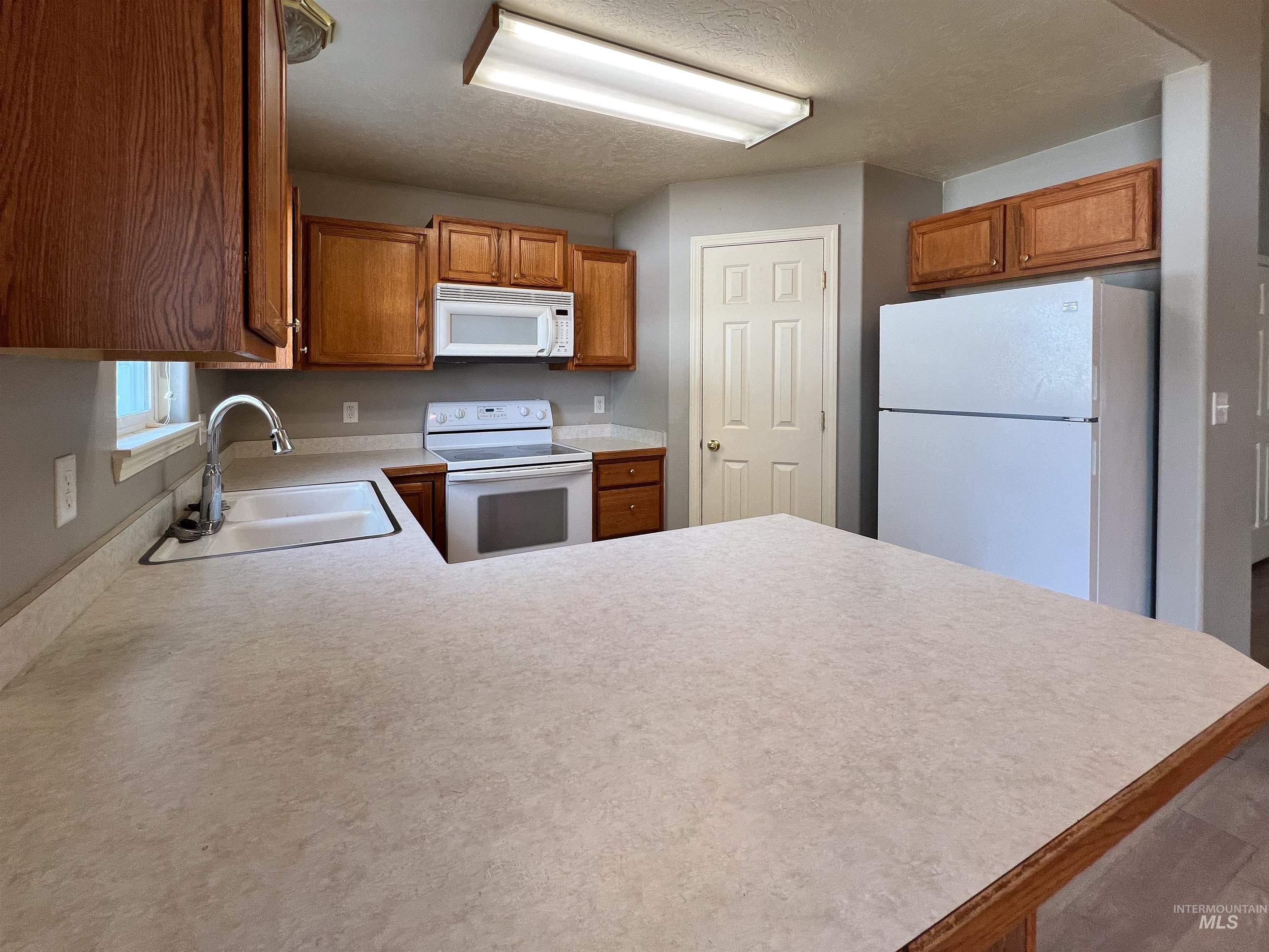 1529 Atlantic, Twin Falls, Idaho 83301, 3 Bedrooms, 2 Bathrooms, Residential For Sale, Price $319,900, 98925537