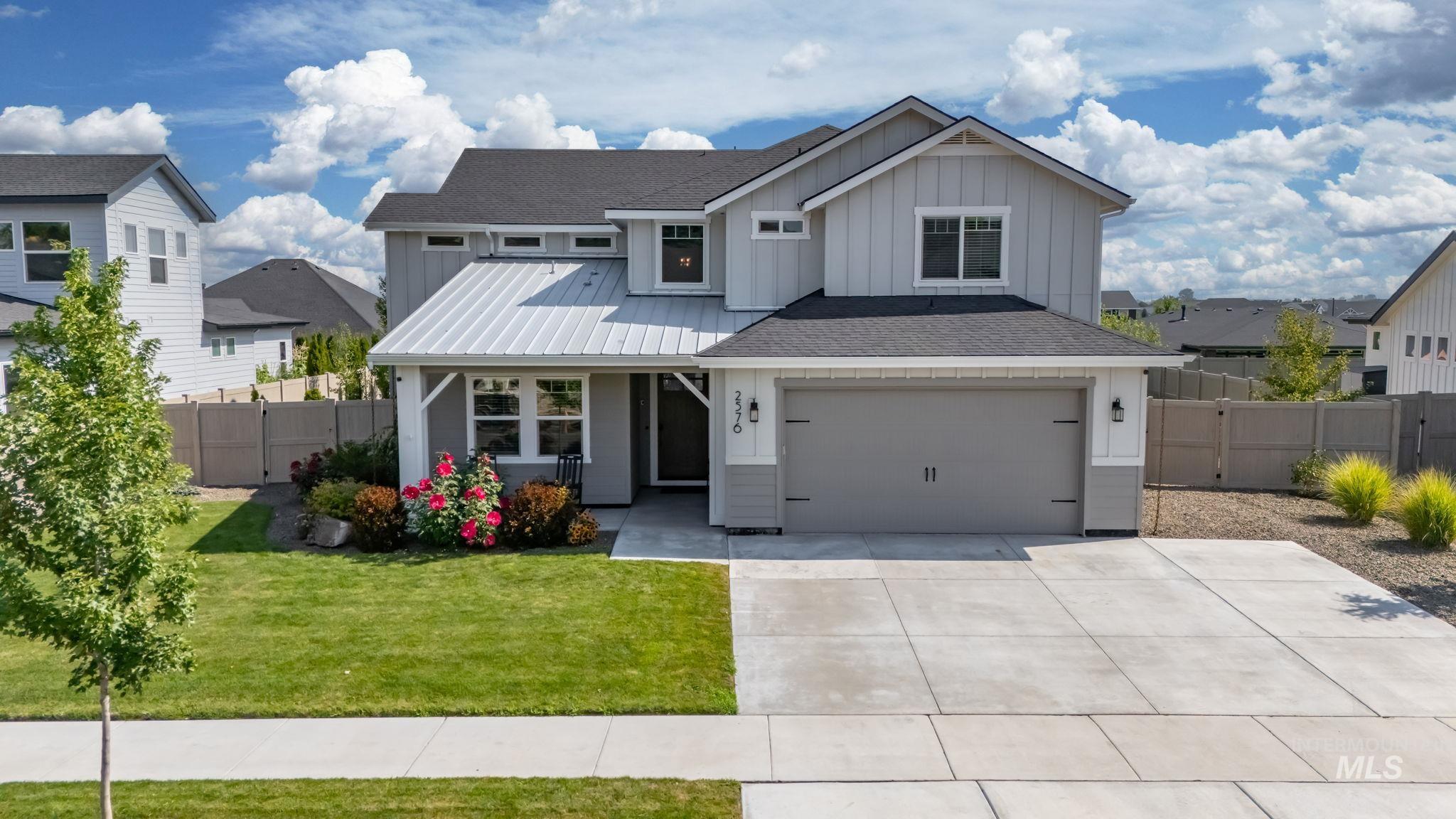 2576 E Lodge Trail Dr, Meridian, Idaho 83642, 5 Bedrooms, 4 Bathrooms, Residential For Sale, Price $1,025,000, 98925540