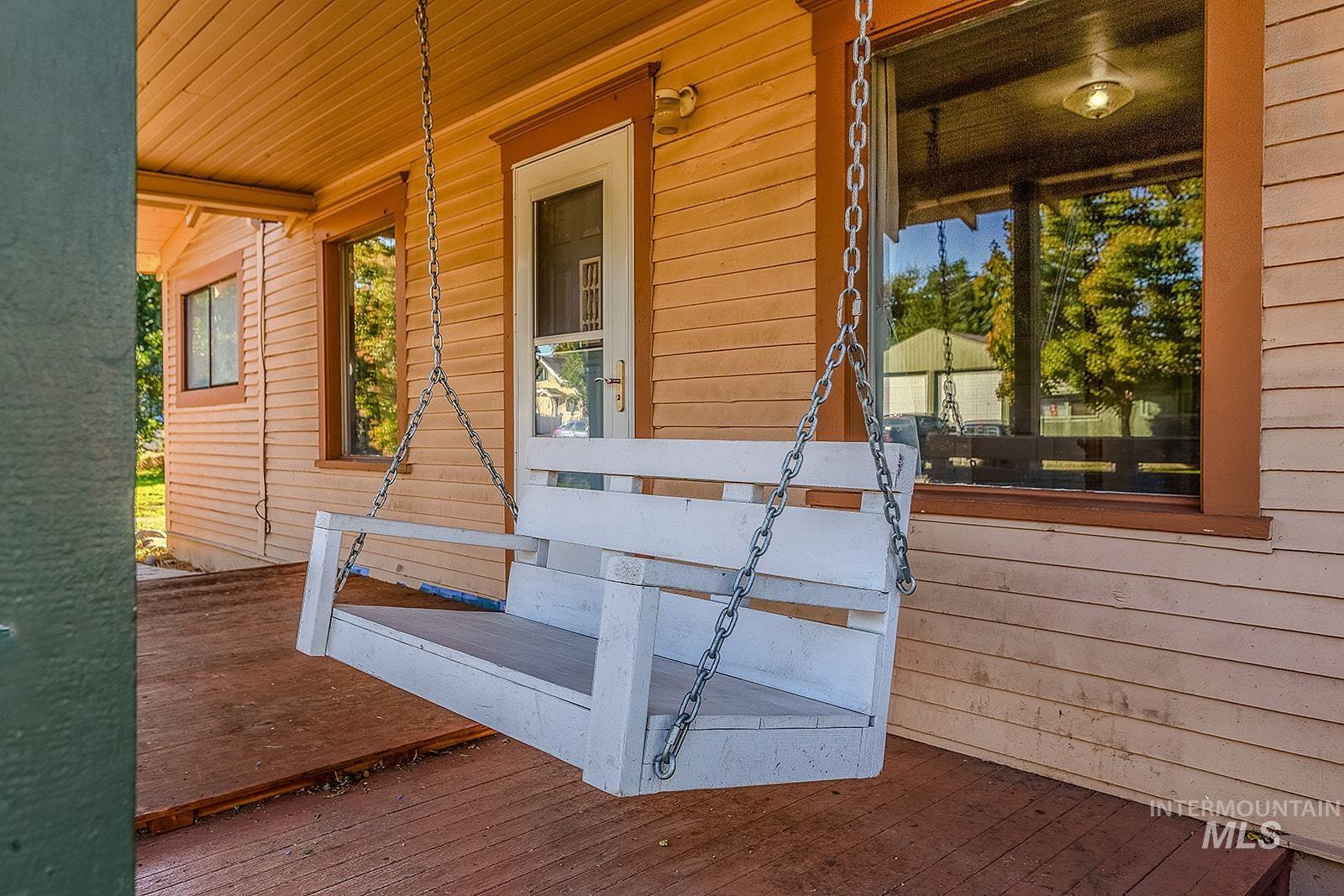 600 10th Street, Clarkston, Washington 99403, 3 Bedrooms, 2 Bathrooms, Residential For Sale, Price $250,000, 98925541
