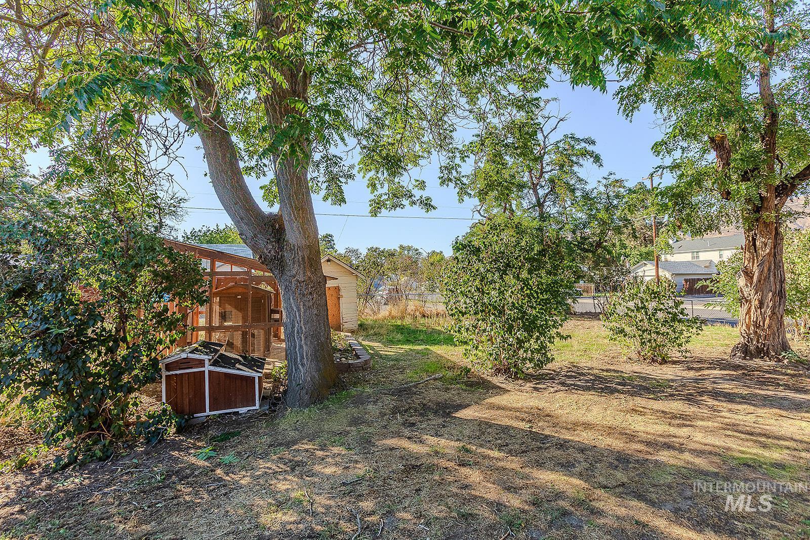 600 10th Street, Clarkston, Washington 99403, 3 Bedrooms, 2 Bathrooms, Residential For Sale, Price $250,000, 98925541