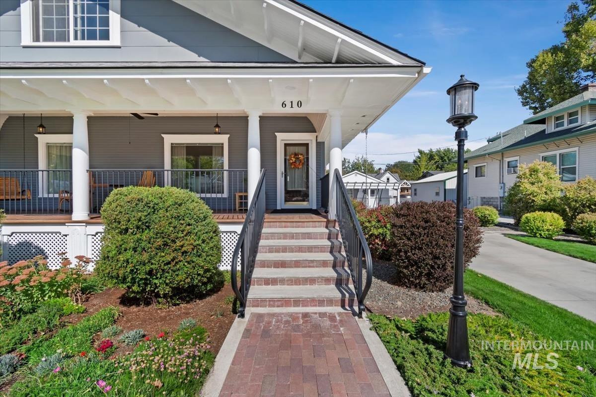 610 E 1st Street, Emmett, Idaho 83617-3102, 3 Bedrooms, 2 Bathrooms, Residential For Sale, Price $524,900, 98925543
