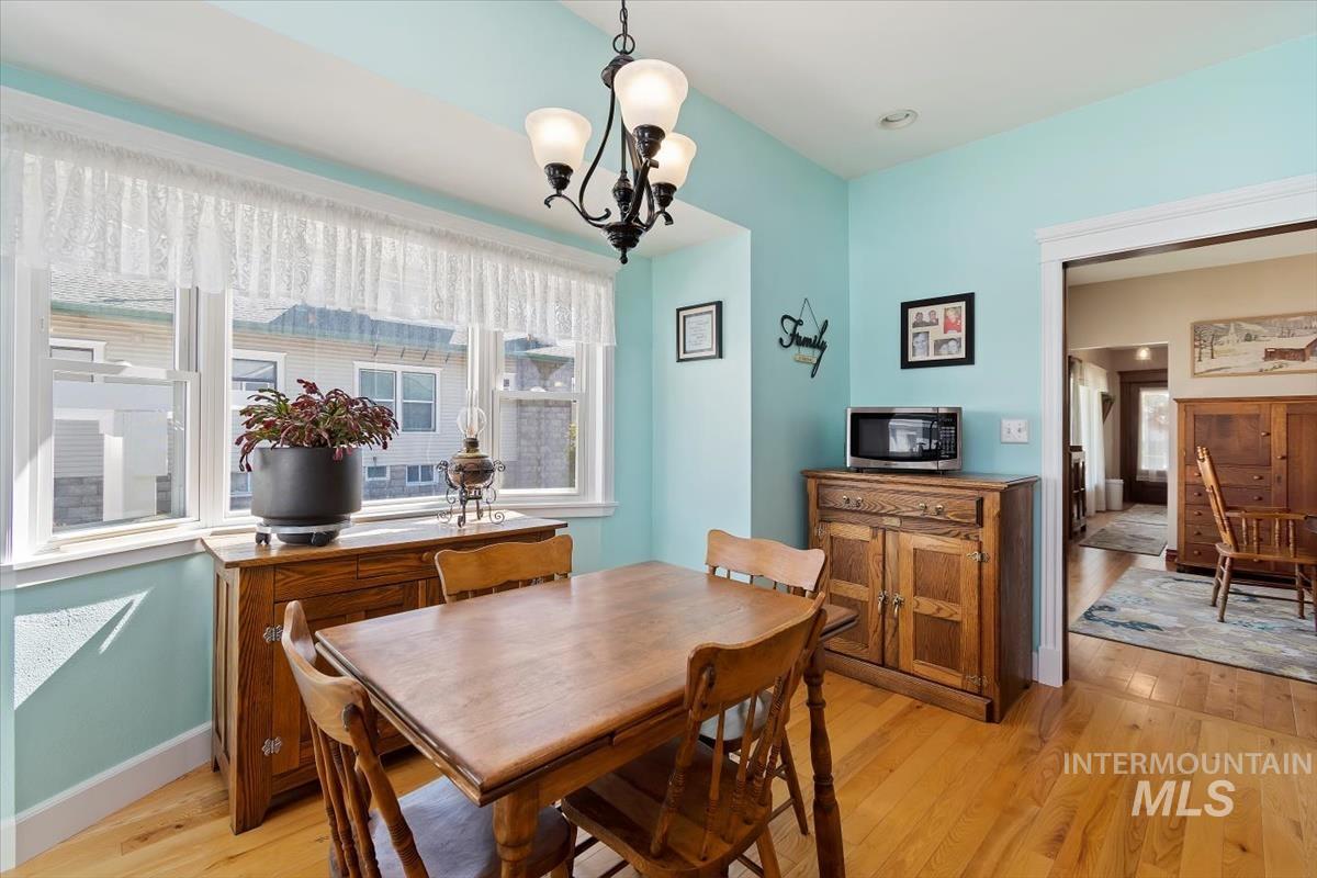 610 E 1st Street, Emmett, Idaho 83617-3102, 3 Bedrooms, 2 Bathrooms, Residential For Sale, Price $524,900, 98925543