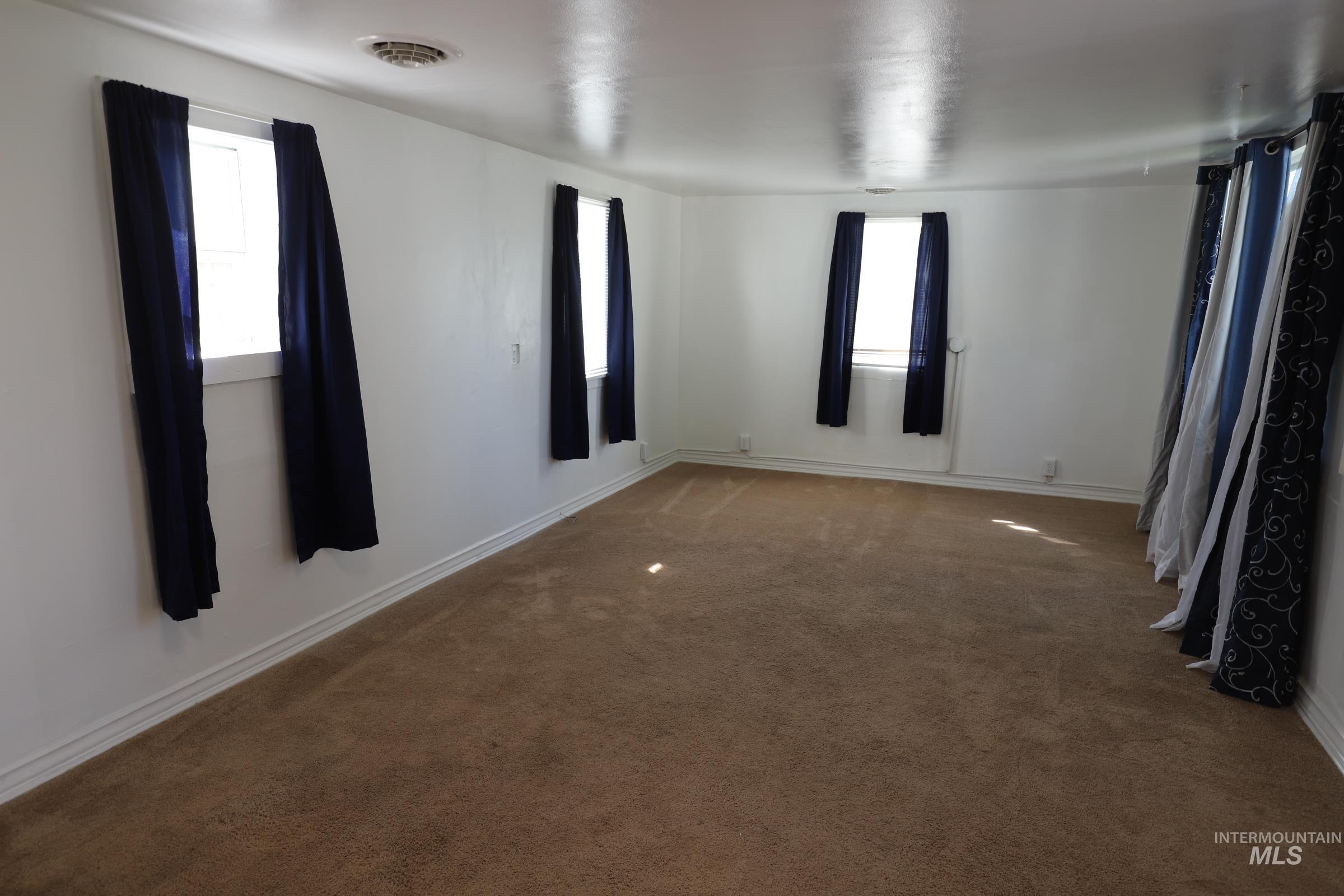 590 Quincy Street, Twin Falls, Idaho 83301, 1 Bedroom, 1 Bathroom, Residential For Sale, Price $199,900, 98925556
