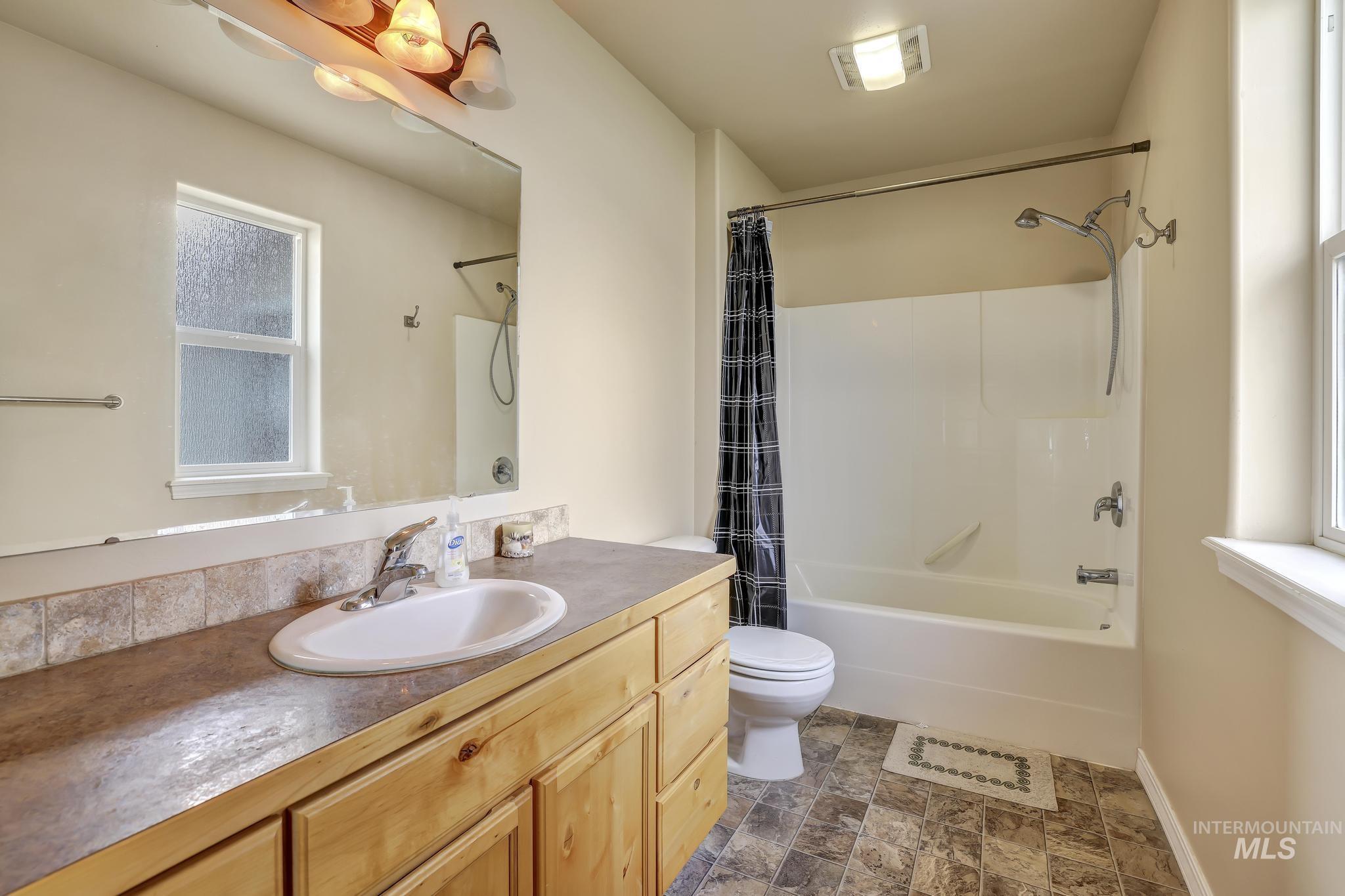 2640 Miller Avenue, Burley, Idaho 83318, 3 Bedrooms, 2 Bathrooms, Residential For Sale, Price $315,000, 98925560