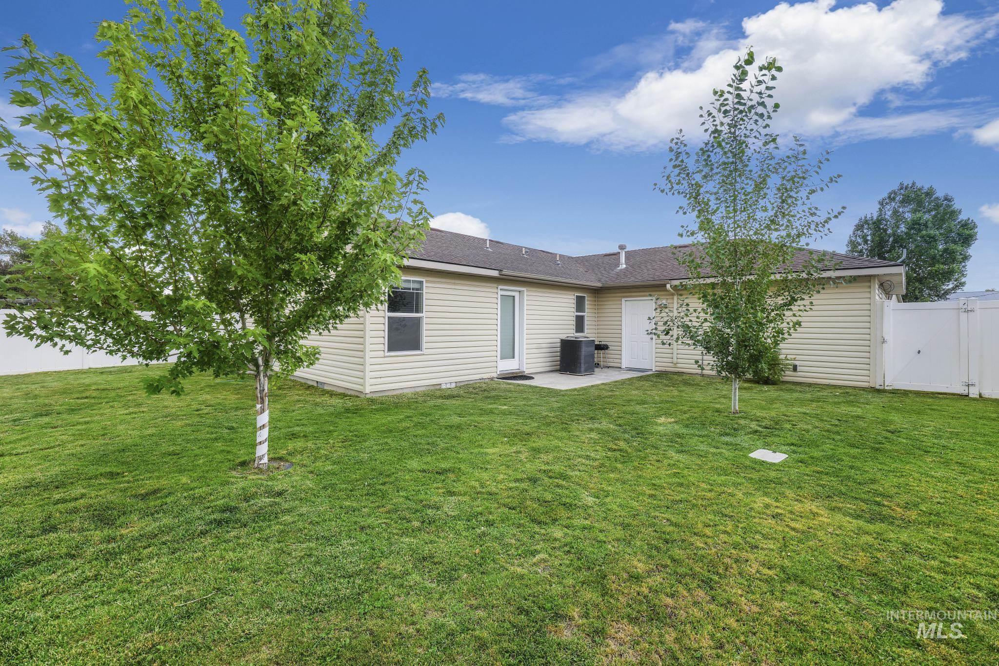 2640 Miller Avenue, Burley, Idaho 83318, 3 Bedrooms, 2 Bathrooms, Residential For Sale, Price $315,000, 98925560