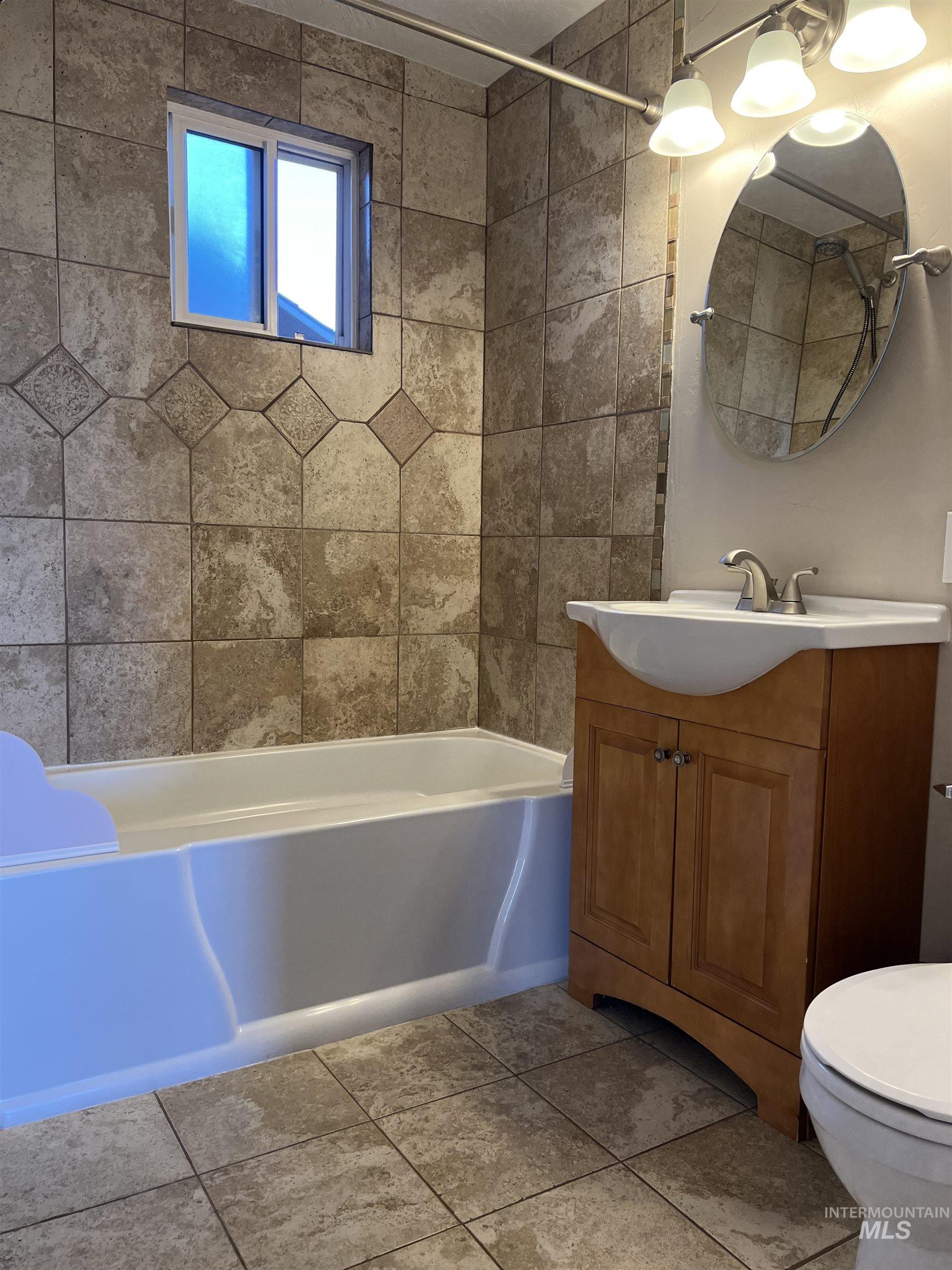 23319 Duff Lane, Middleton, Idaho 83644, 3 Bedrooms, 2 Bathrooms, Residential For Sale, Price $799,000, 98925561